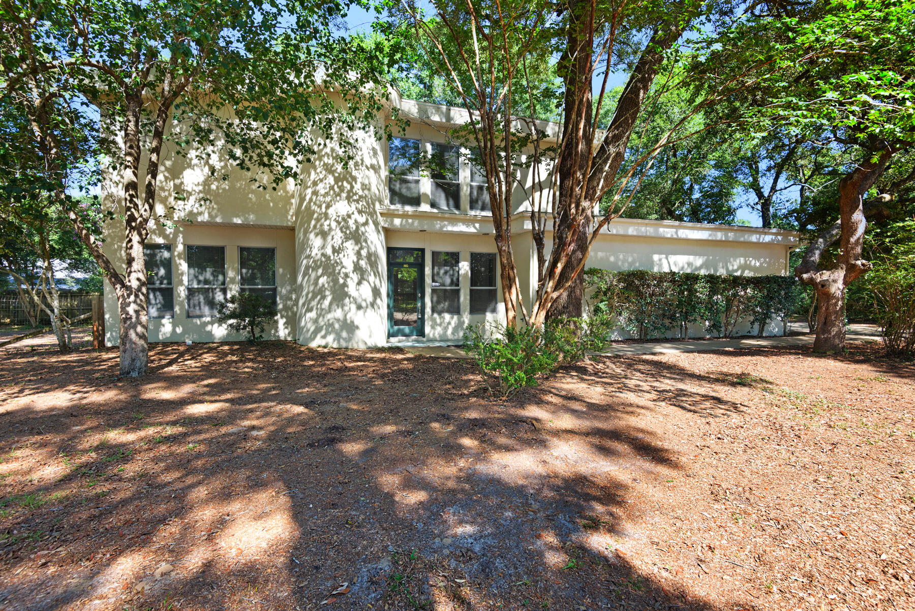 BRIARWOOD S/D LOT 3 BLK A - Residential