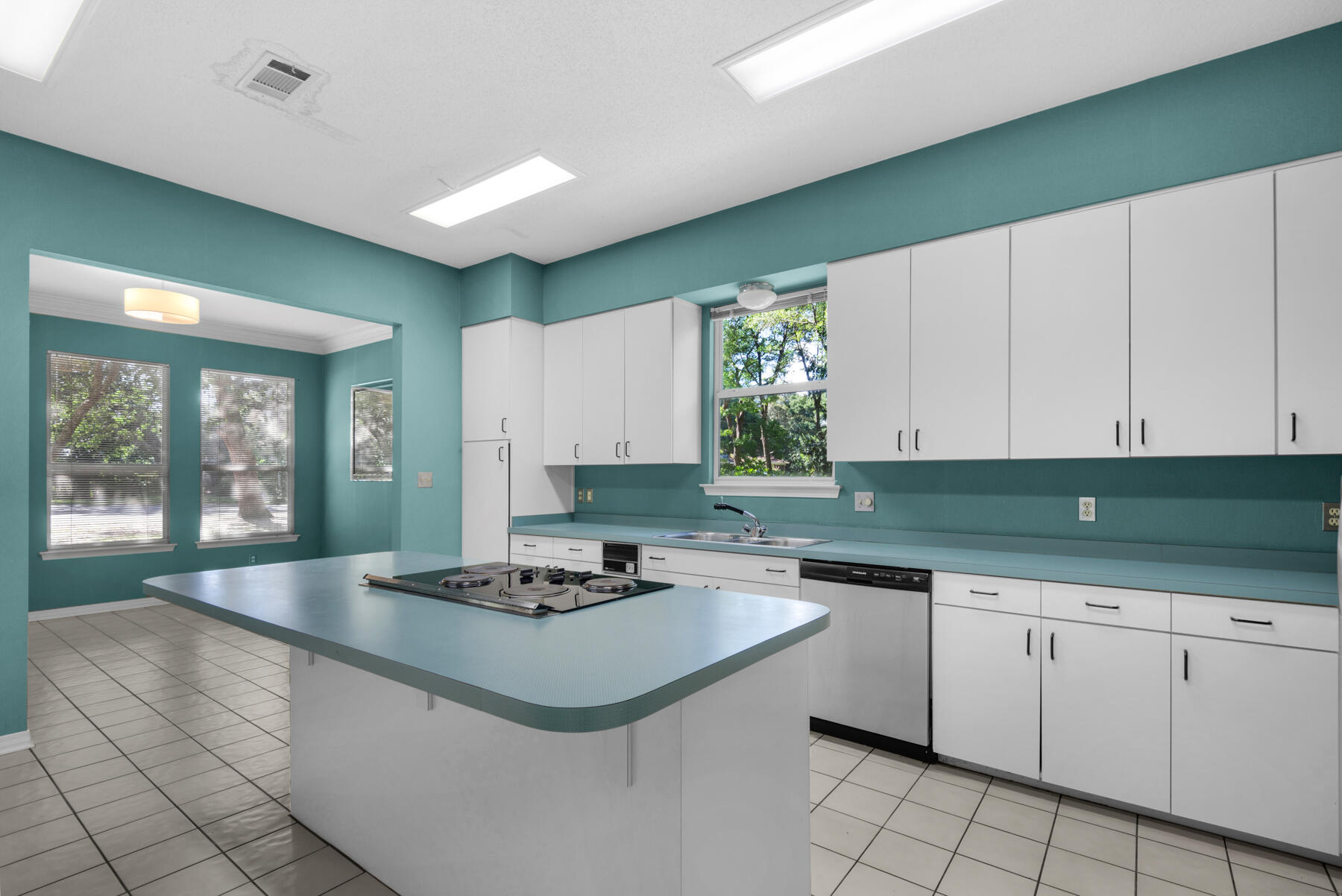 BRIARWOOD S/D LOT 3 BLK A - Residential