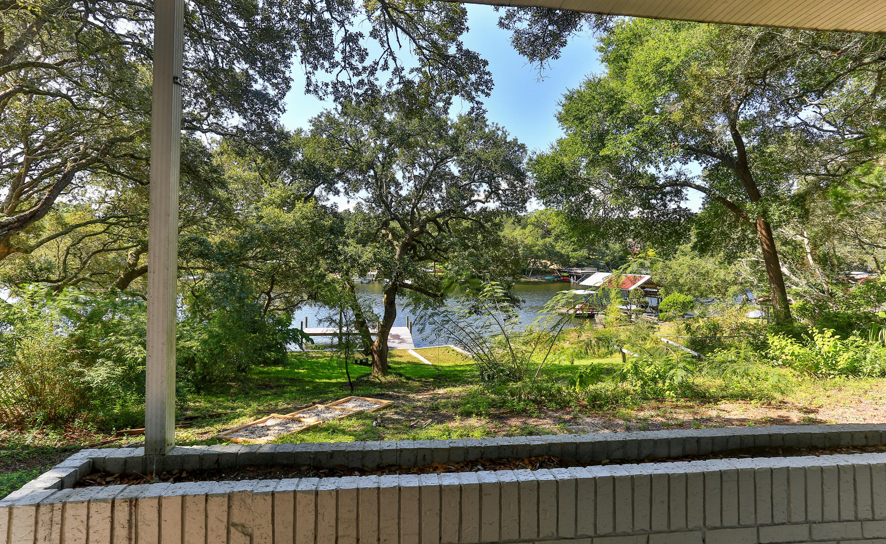 MOONEYS NORTH S/D - Residential