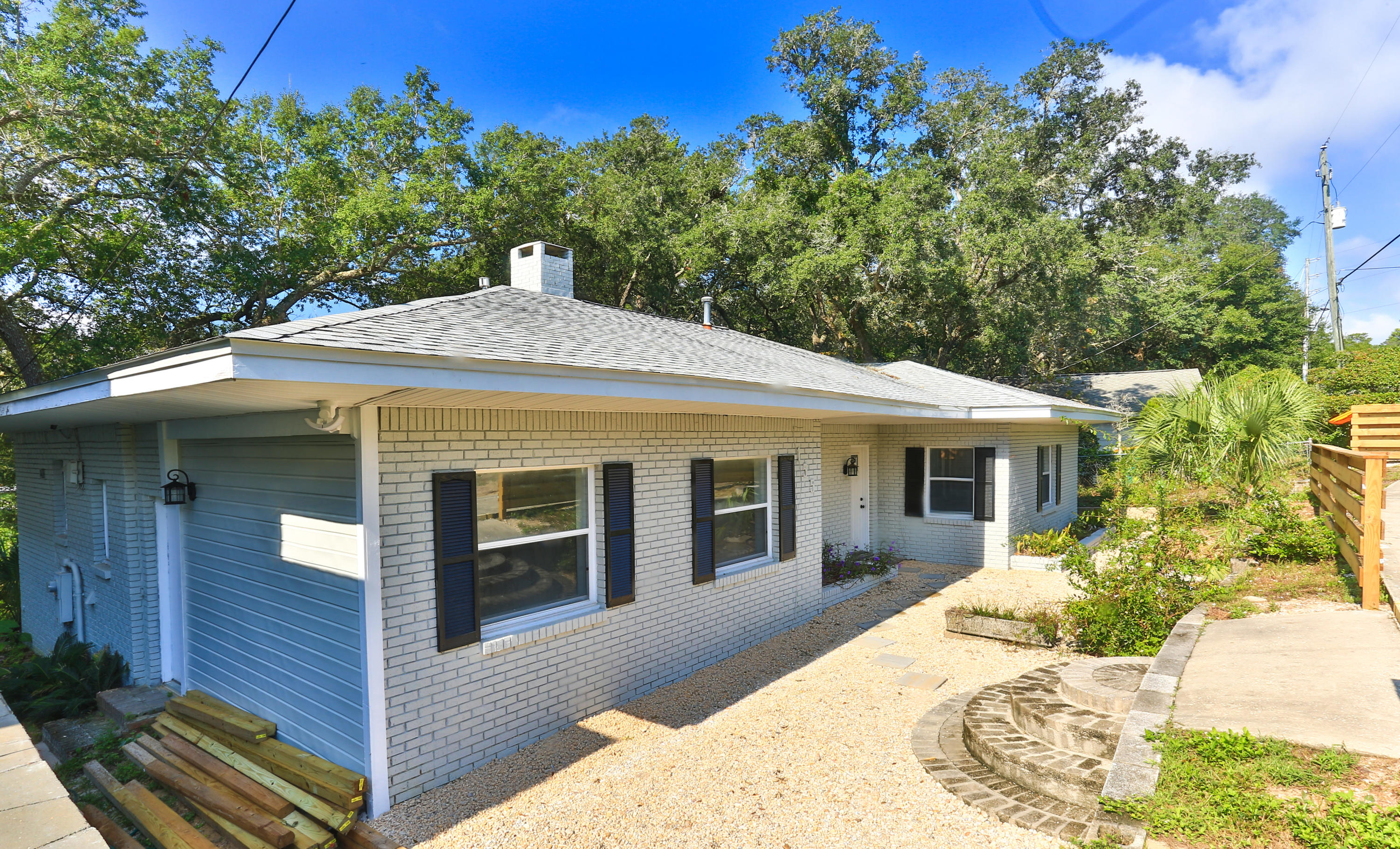 MOONEYS NORTH S/D - Residential