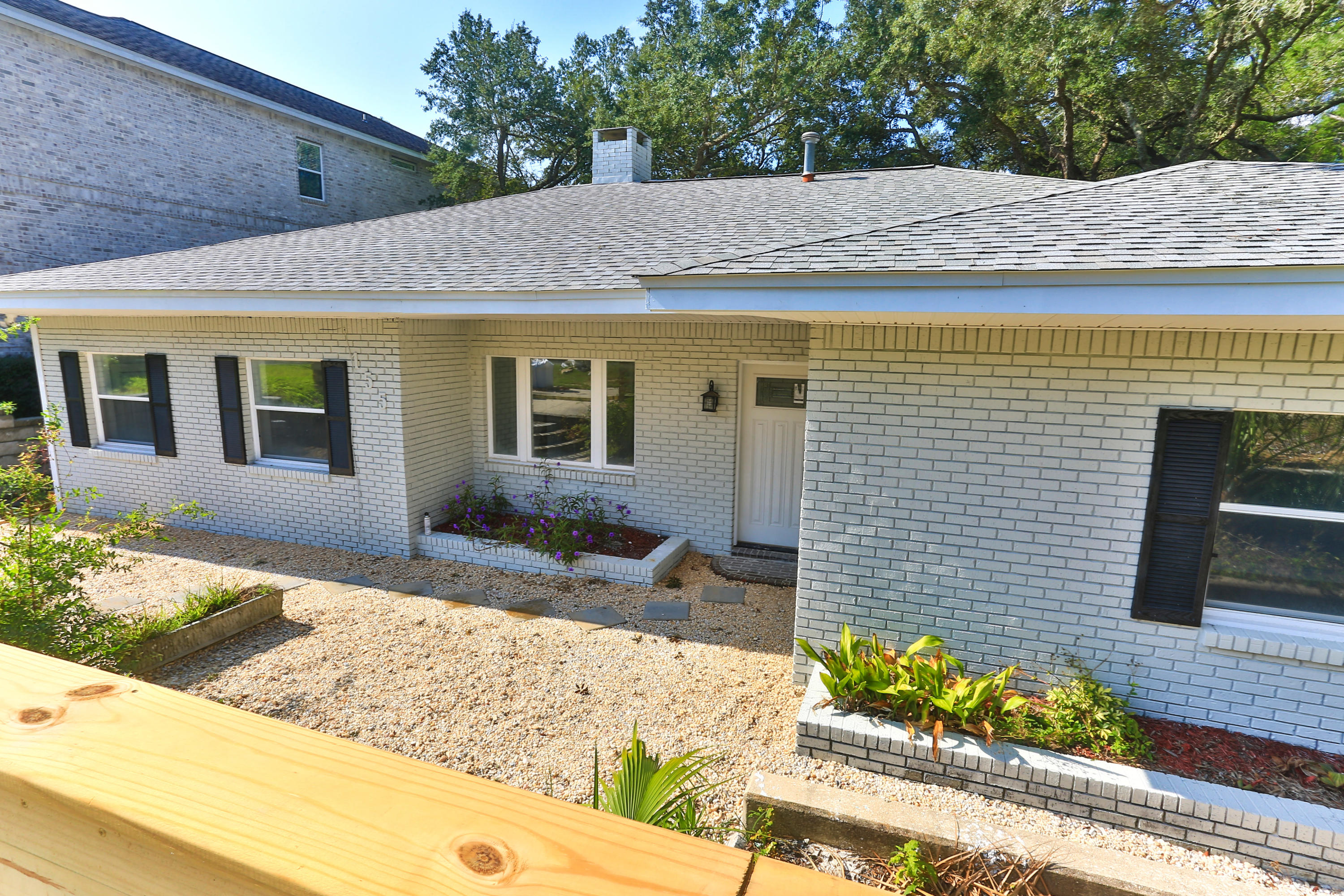 MOONEYS NORTH S/D - Residential