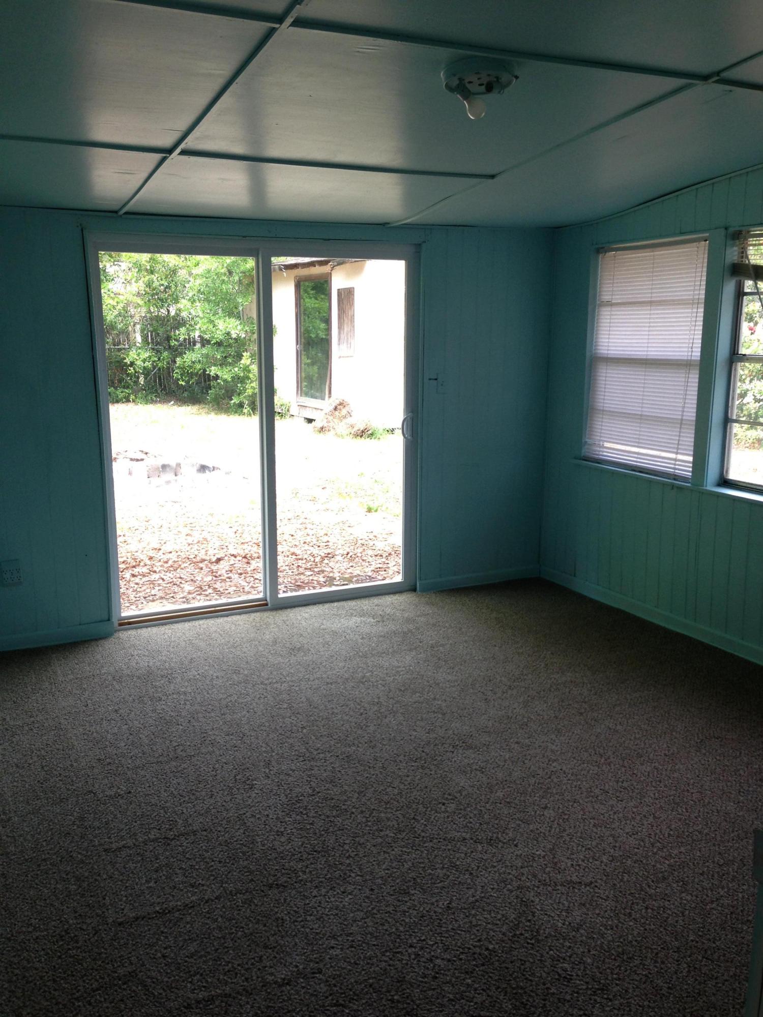 ELLIOTTS POINT RESUB - Residential Lease