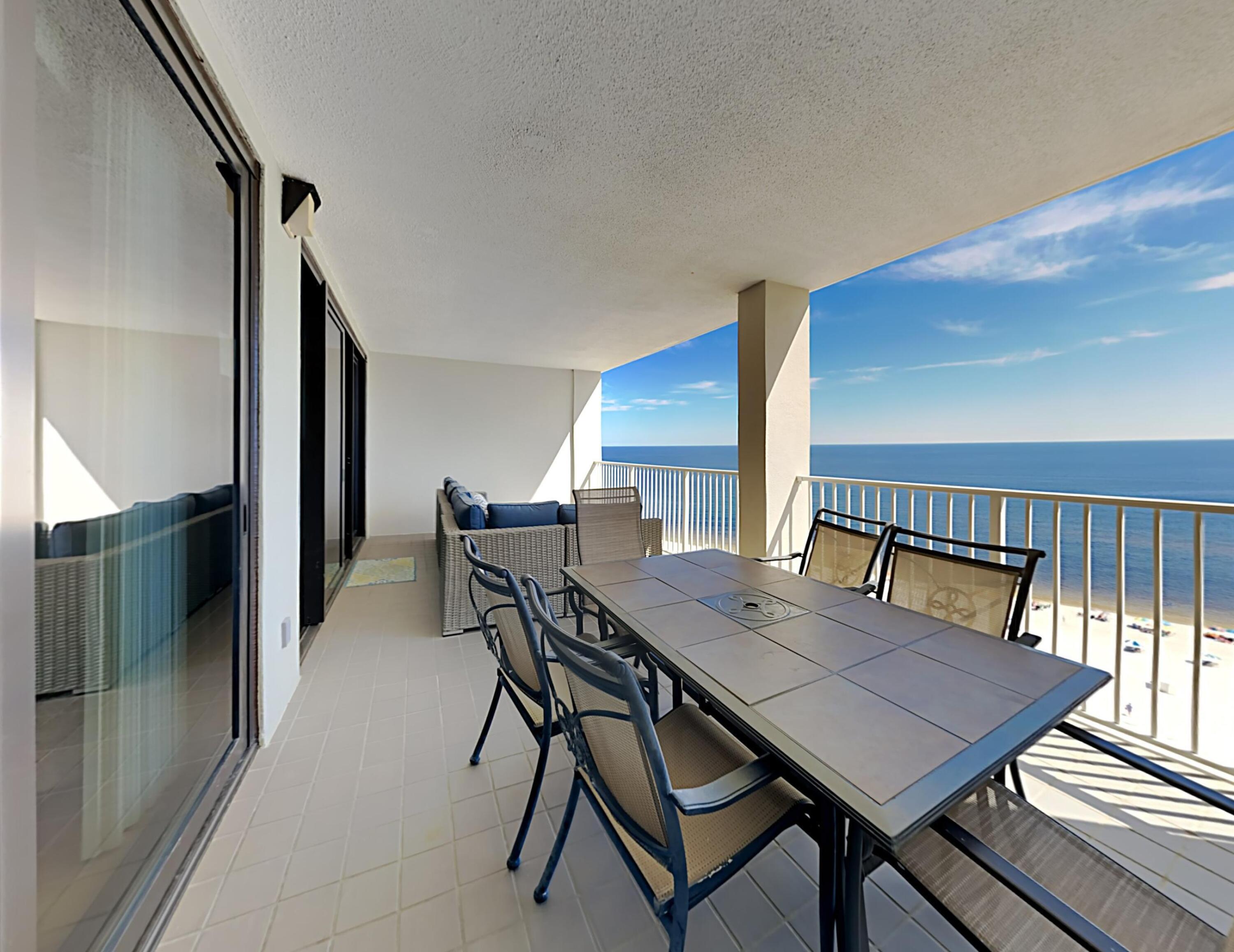 PELICAN POINT - Residential