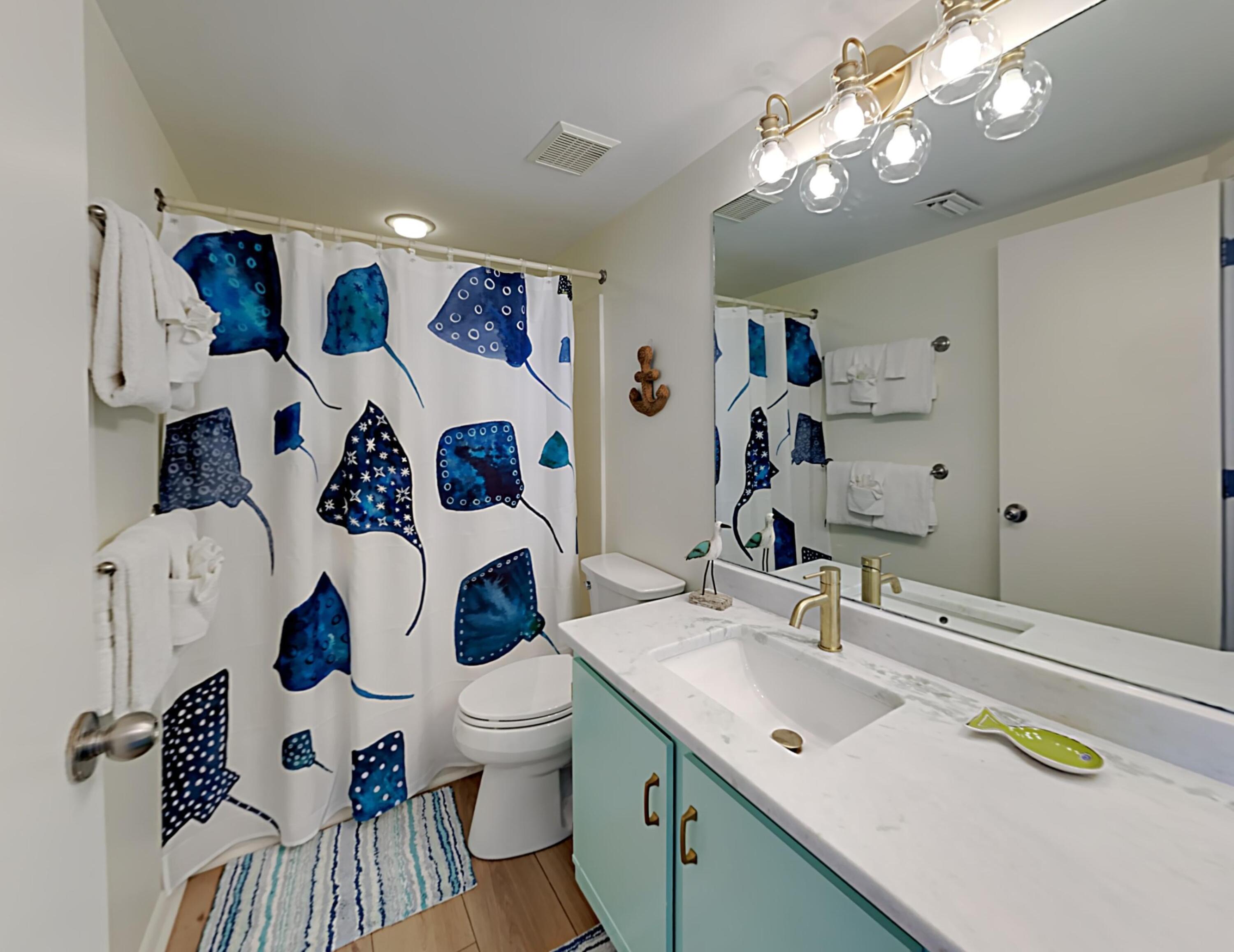 PELICAN POINT - Residential