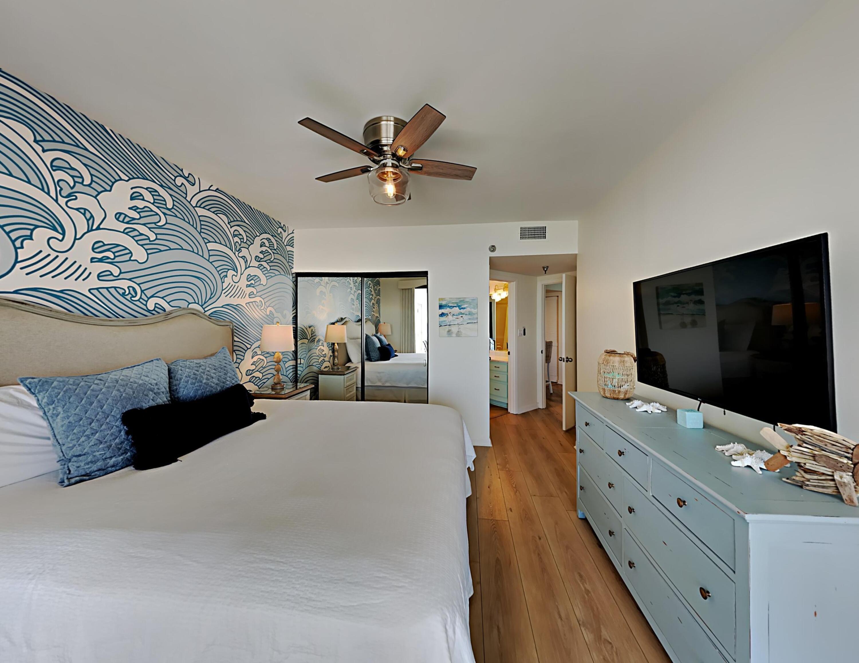 PELICAN POINT - Residential