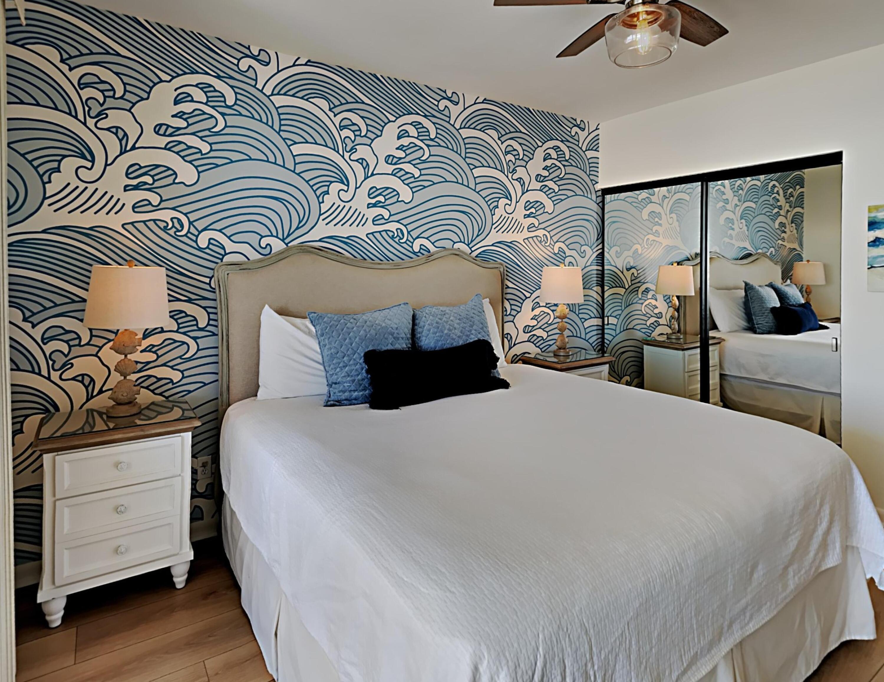 PELICAN POINT - Residential