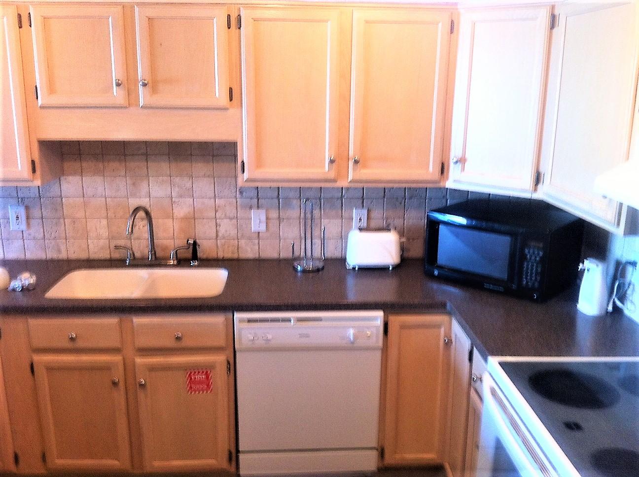 BEACH HOUSE CONDO PH 2 - Residential