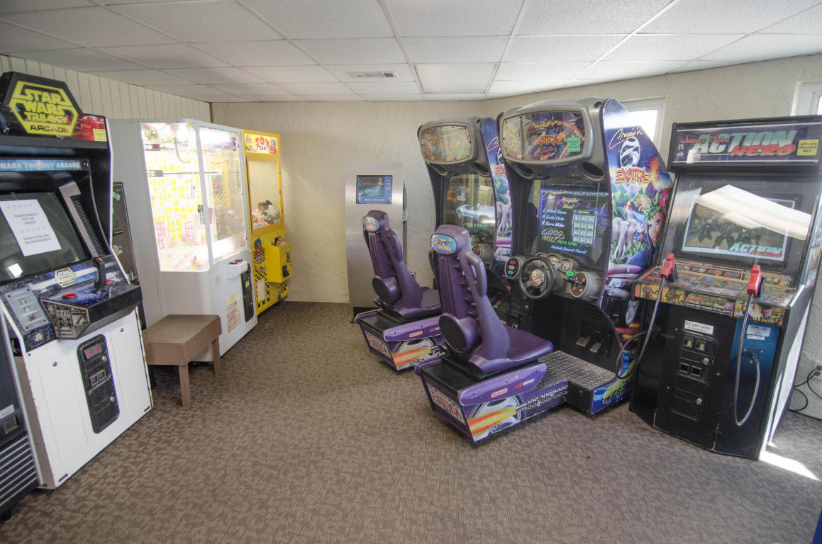 BEACH HOUSE CONDO PH 2 - Residential