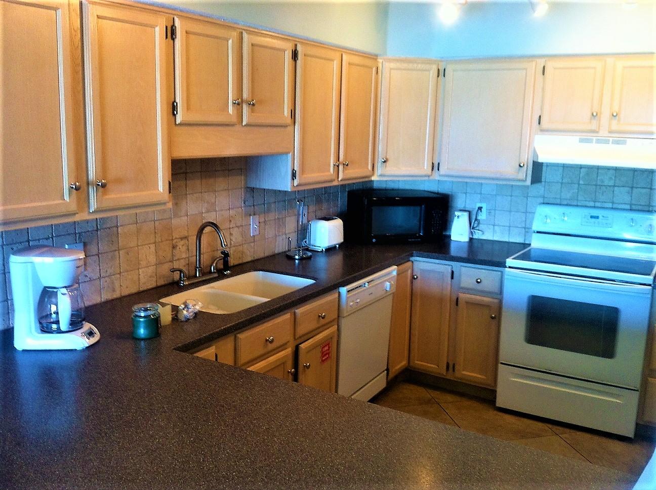 BEACH HOUSE CONDO PH 2 - Residential