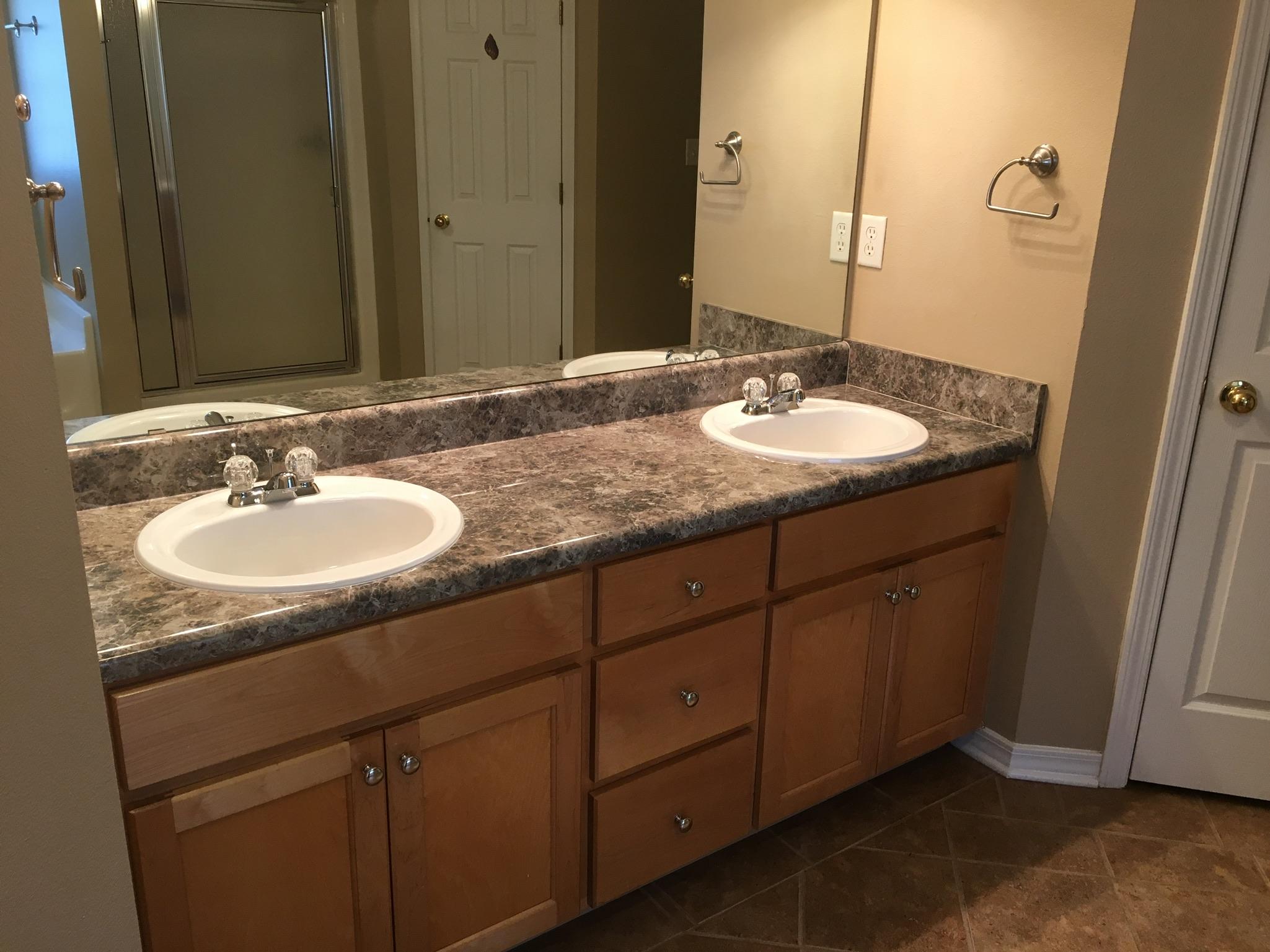 MT OLIVE ESTATES LOT 4 BLK C - Residential