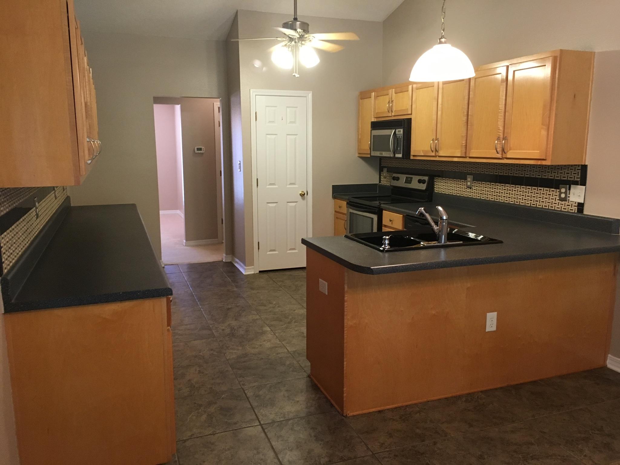 MT OLIVE ESTATES LOT 4 BLK C - Residential