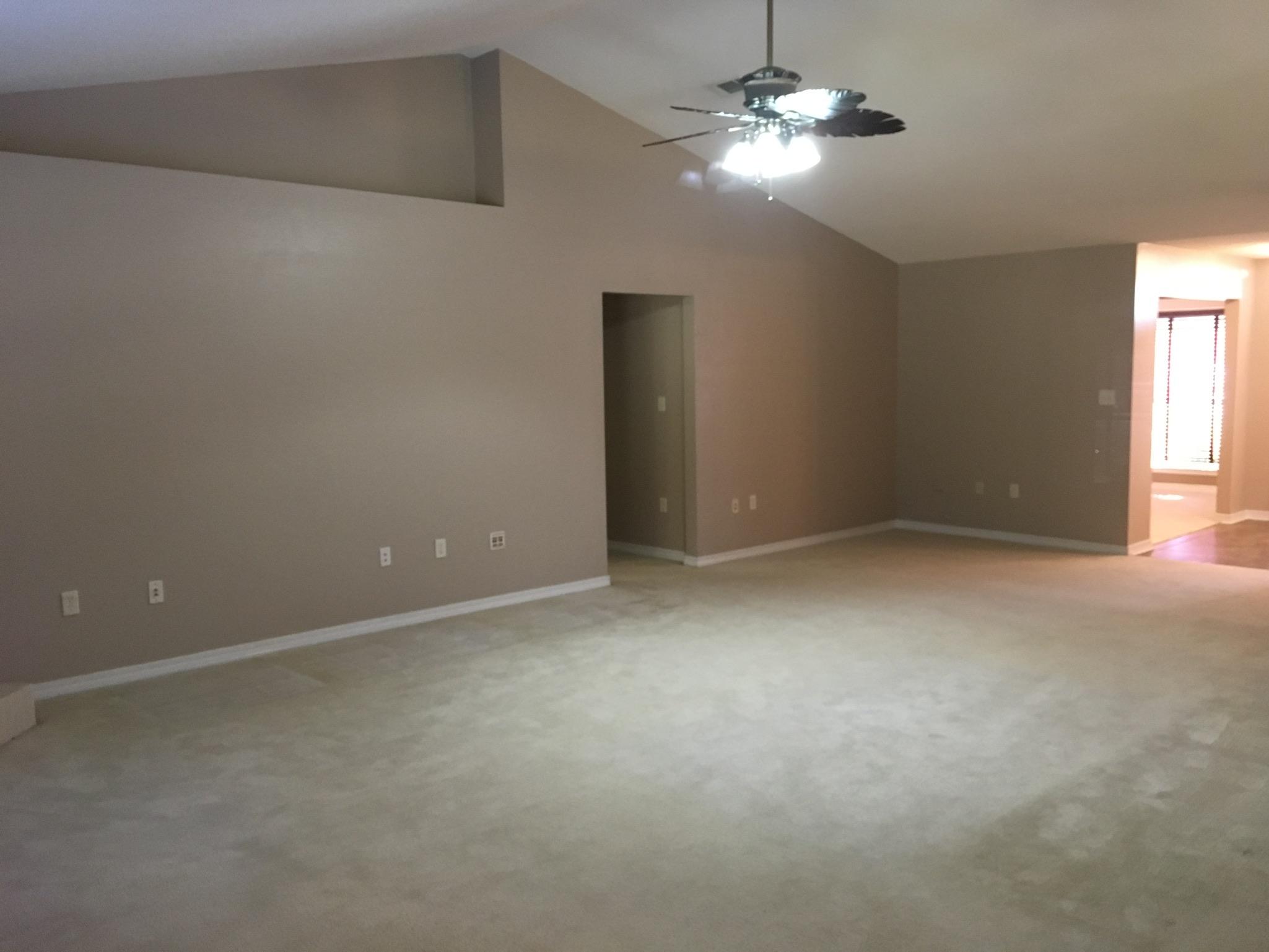 MT OLIVE ESTATES LOT 4 BLK C - Residential