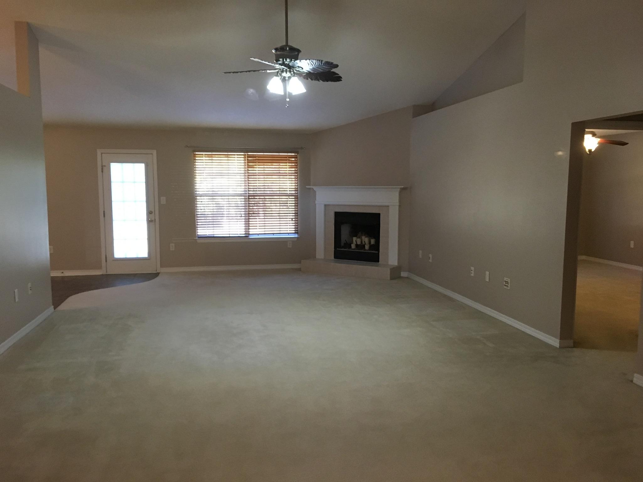 MT OLIVE ESTATES LOT 4 BLK C - Residential