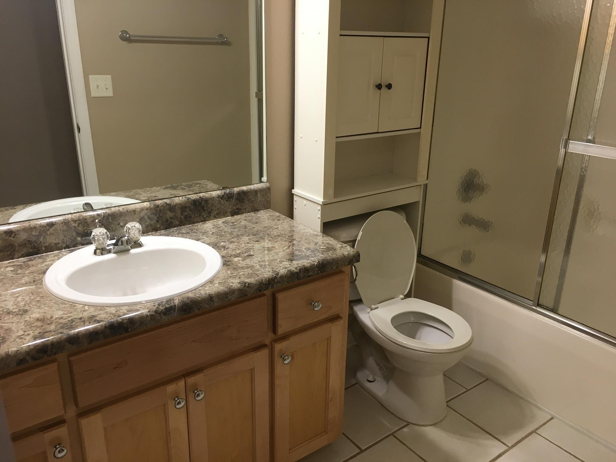 MT OLIVE ESTATES LOT 4 BLK C - Residential