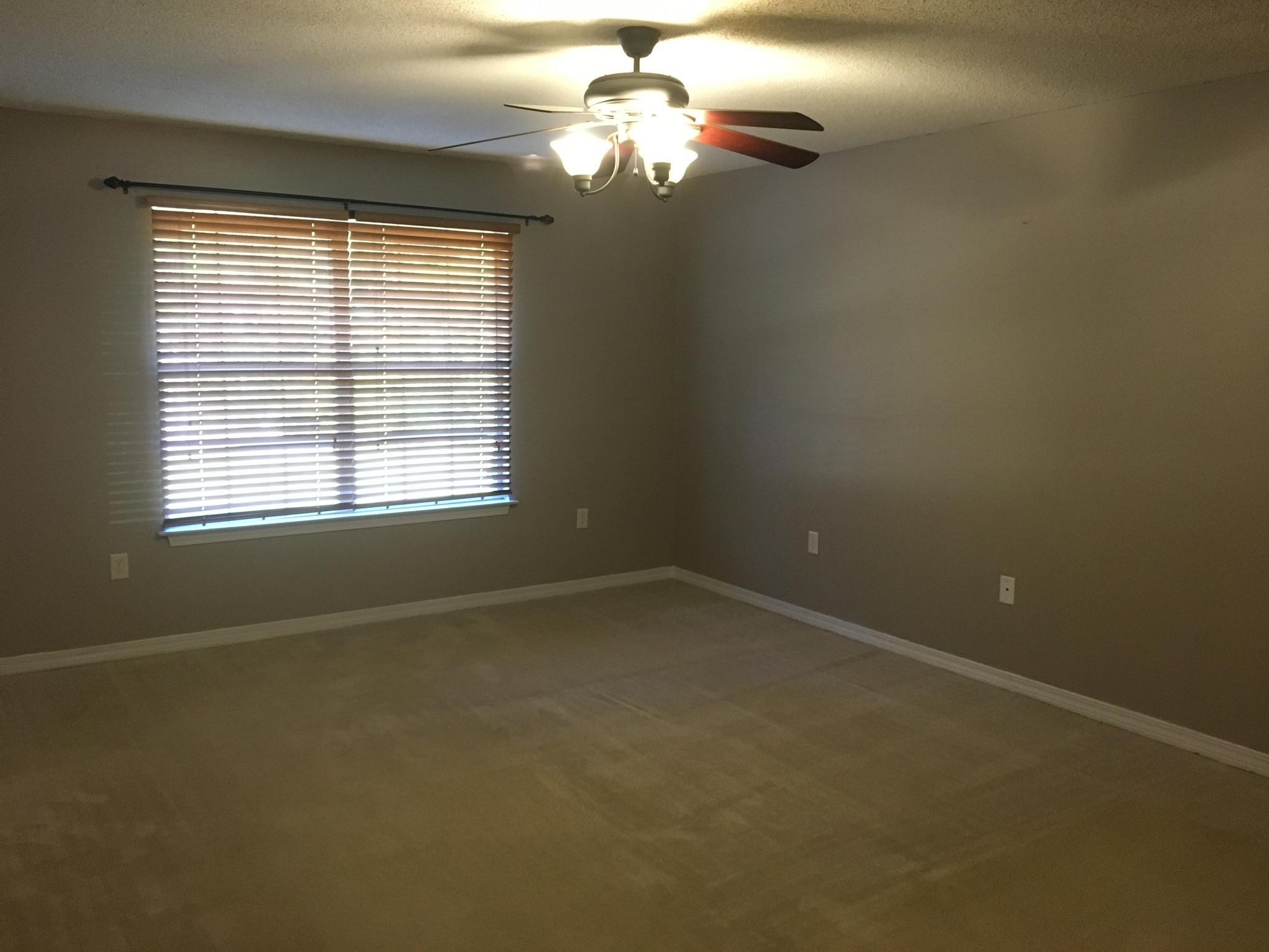 MT OLIVE ESTATES LOT 4 BLK C - Residential