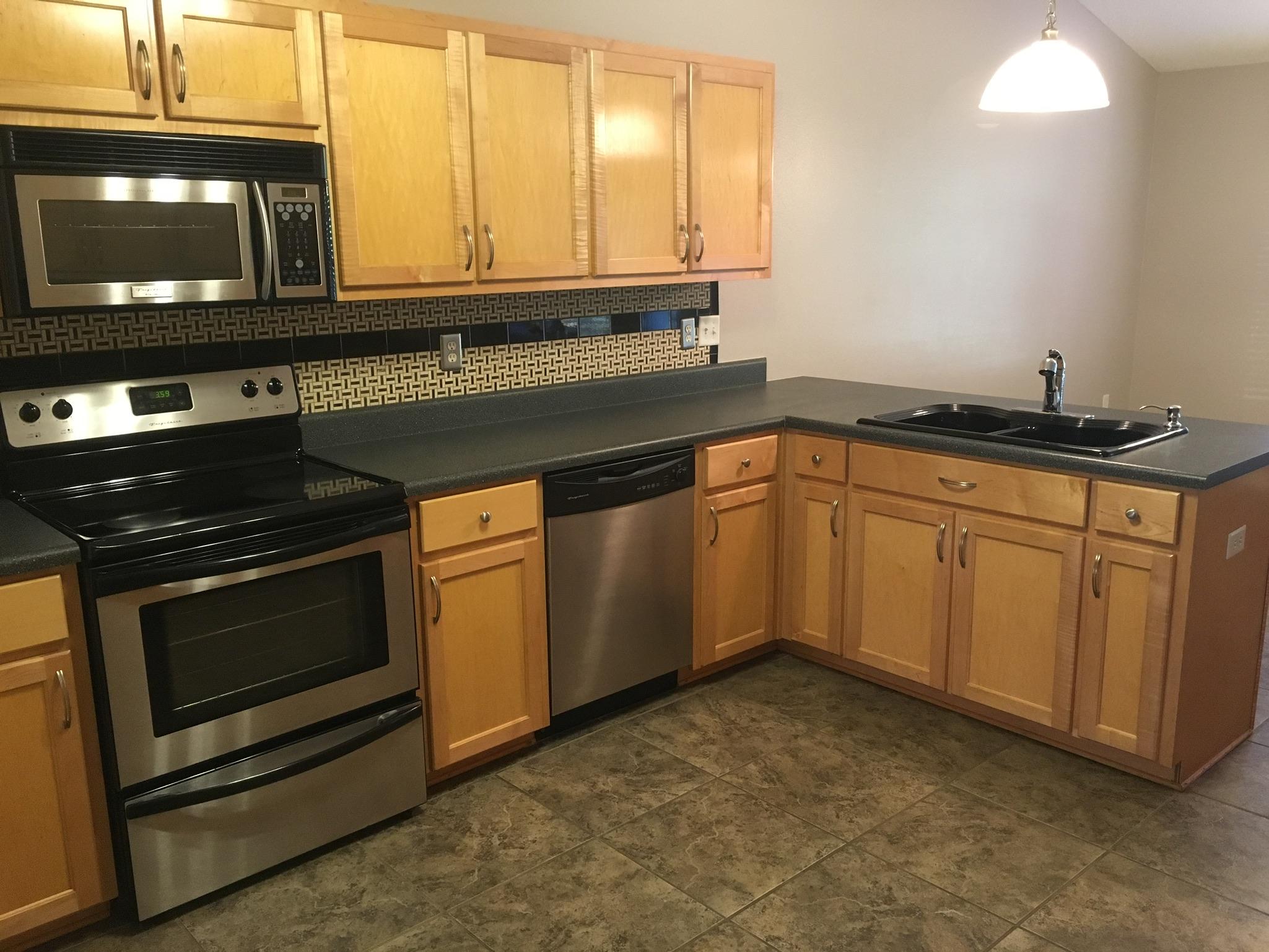 MT OLIVE ESTATES LOT 4 BLK C - Residential