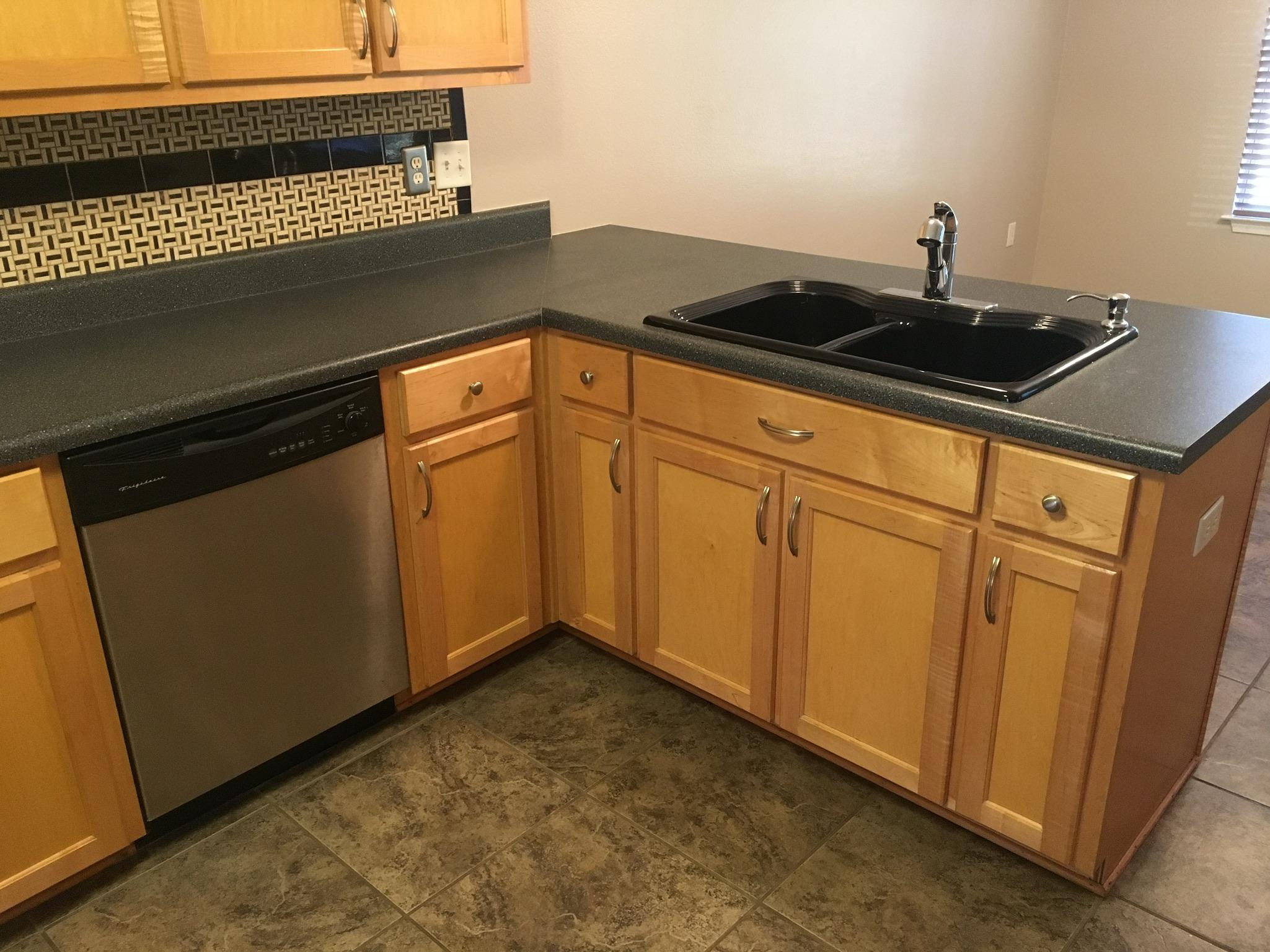 MT OLIVE ESTATES LOT 4 BLK C - Residential