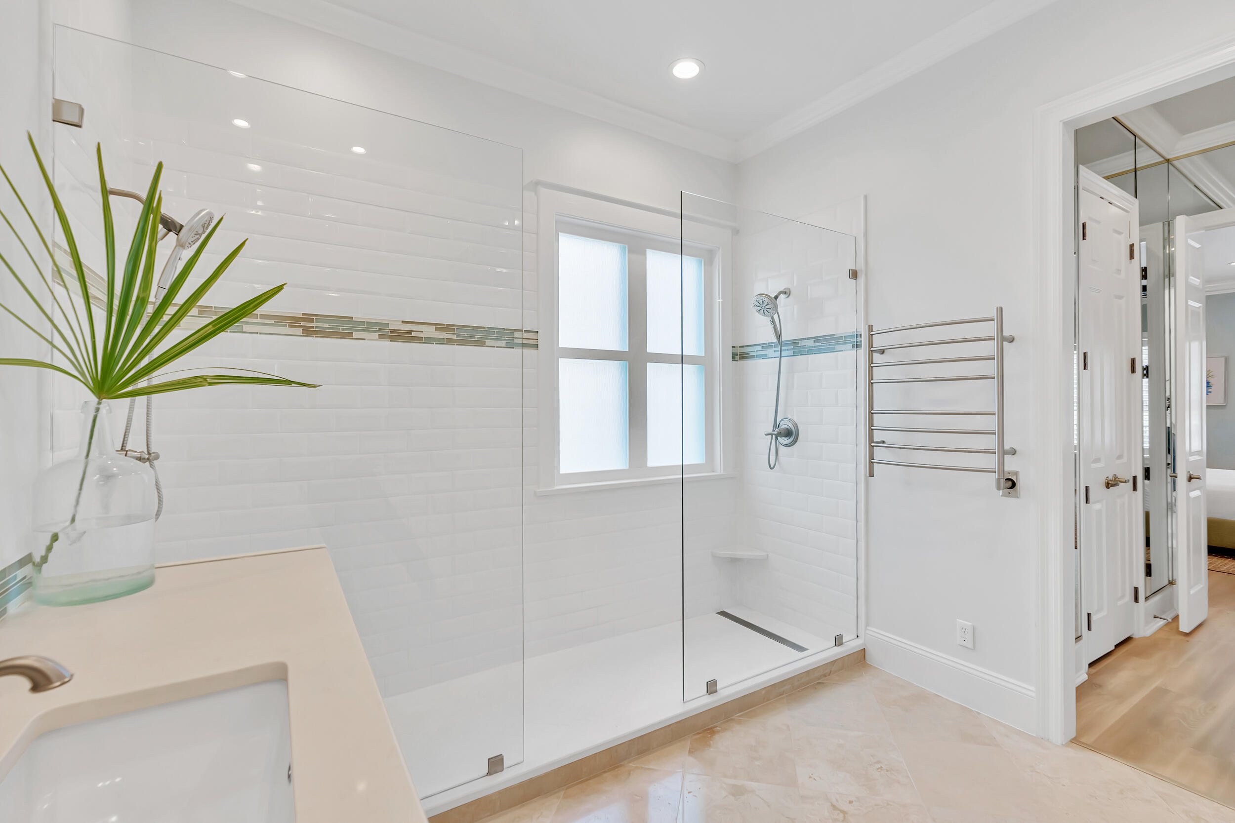BURNT PINE - Residential