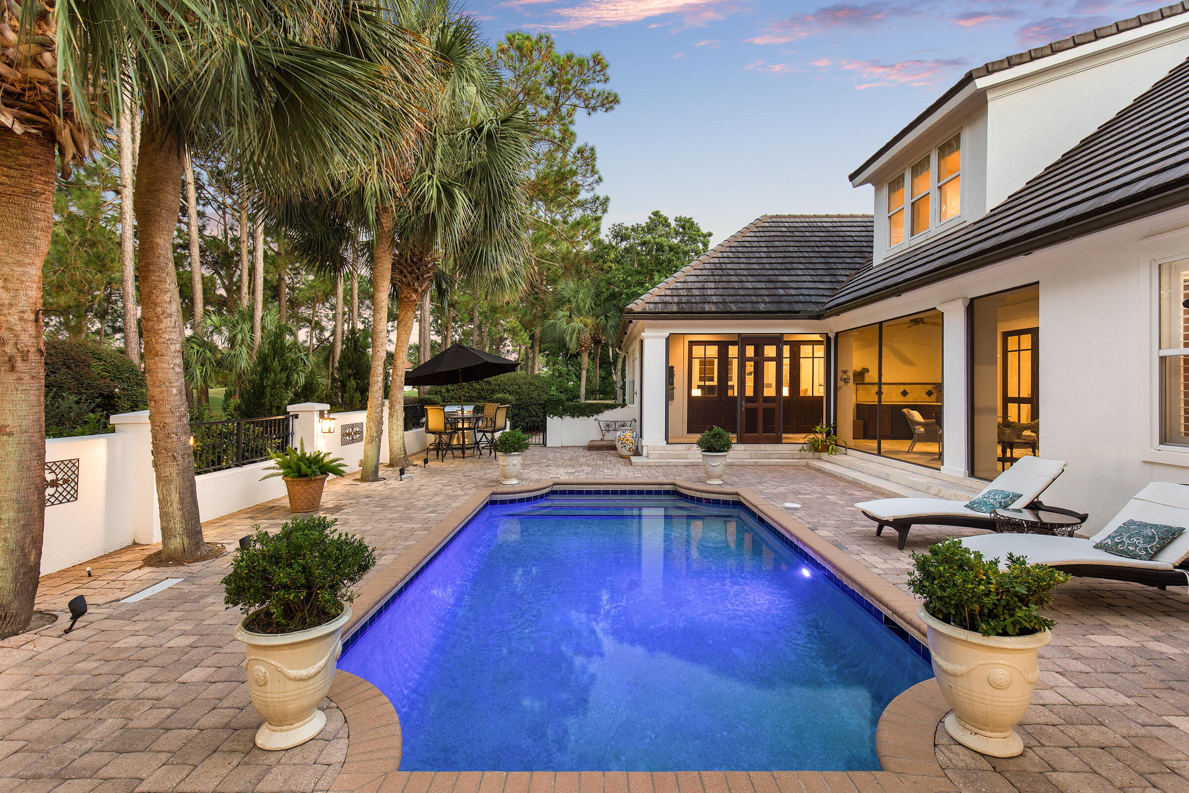 3163 Club Drive