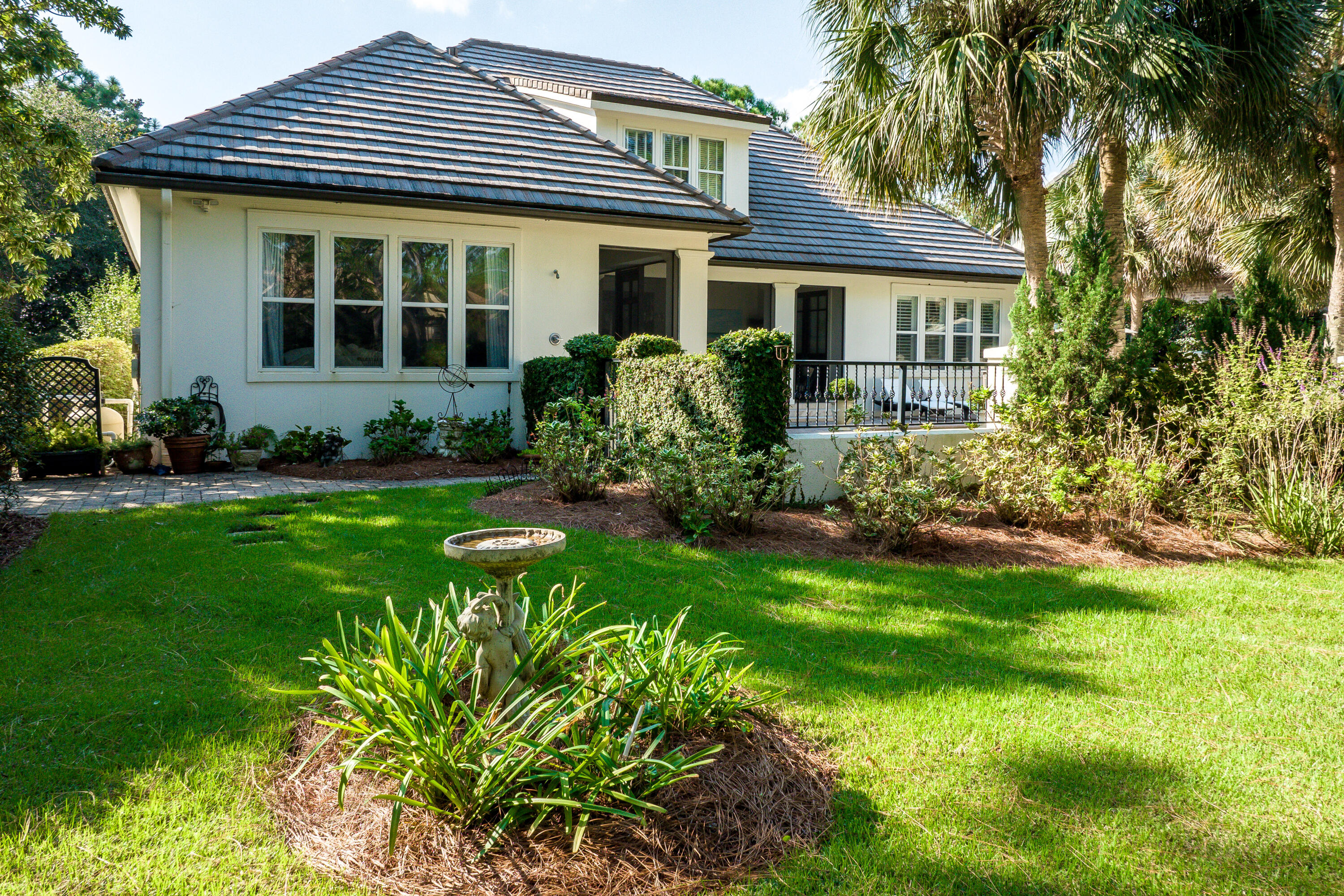 BURNT PINE - Residential