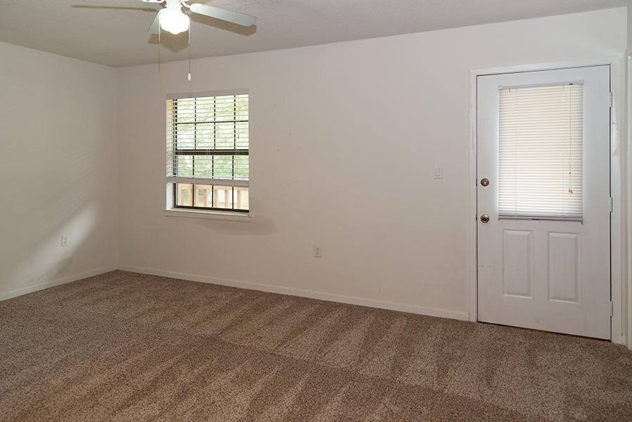 PORTOFINO T/H - Residential Lease