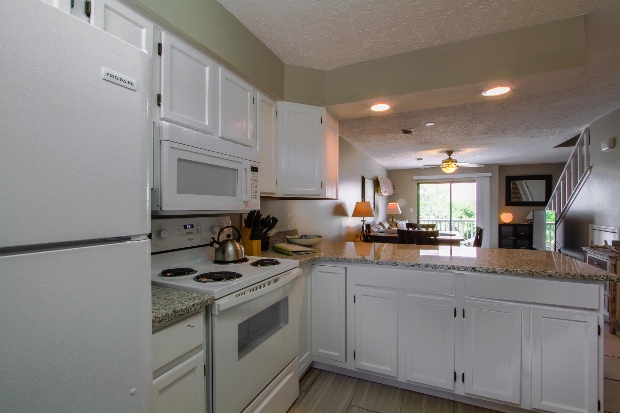 COMMODORES LANDING - Residential