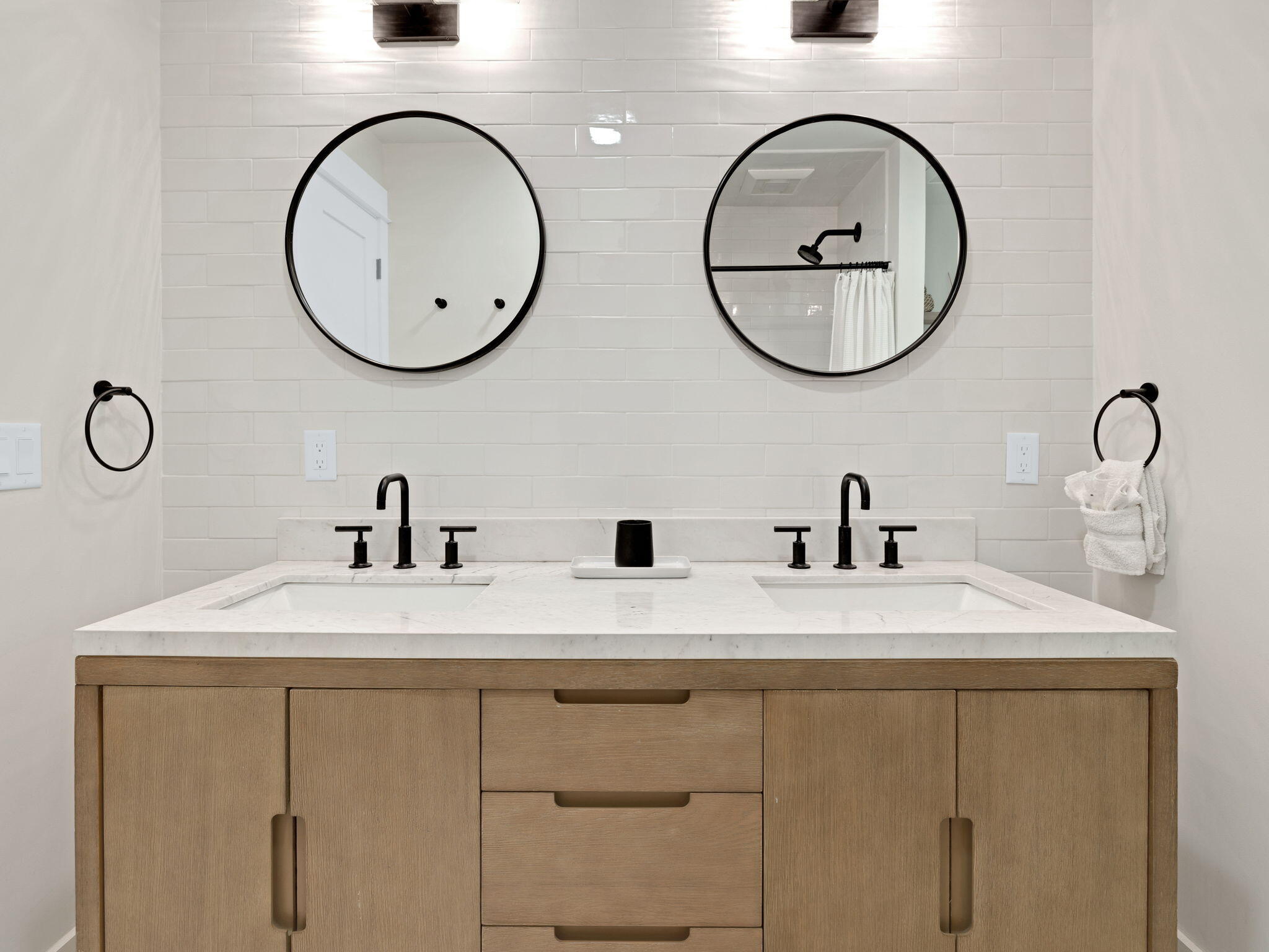SEAGROVE 2ND ADDN - Residential
