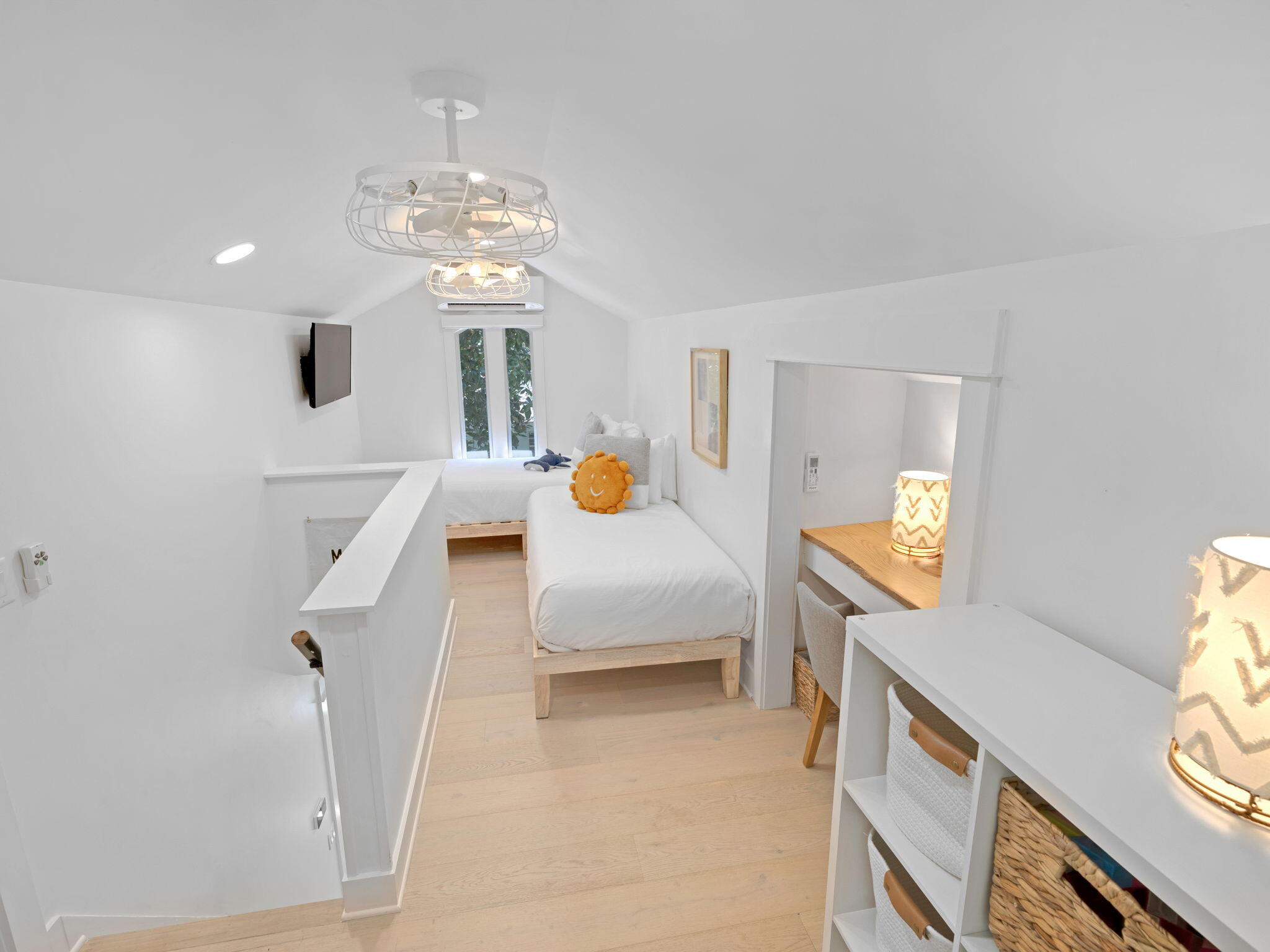 SEAGROVE 2ND ADDN - Residential