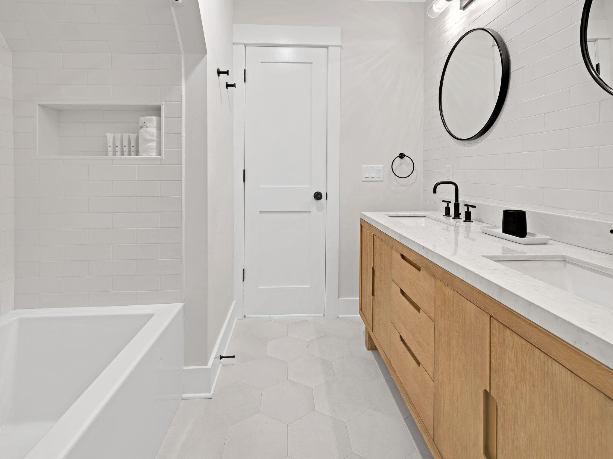 SEAGROVE 2ND ADDN - Residential