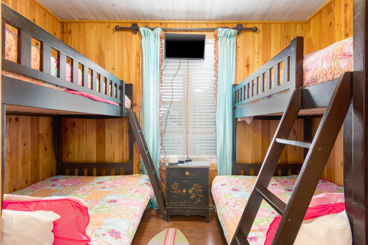 FISHERMAN'S VILLAGE - Residential