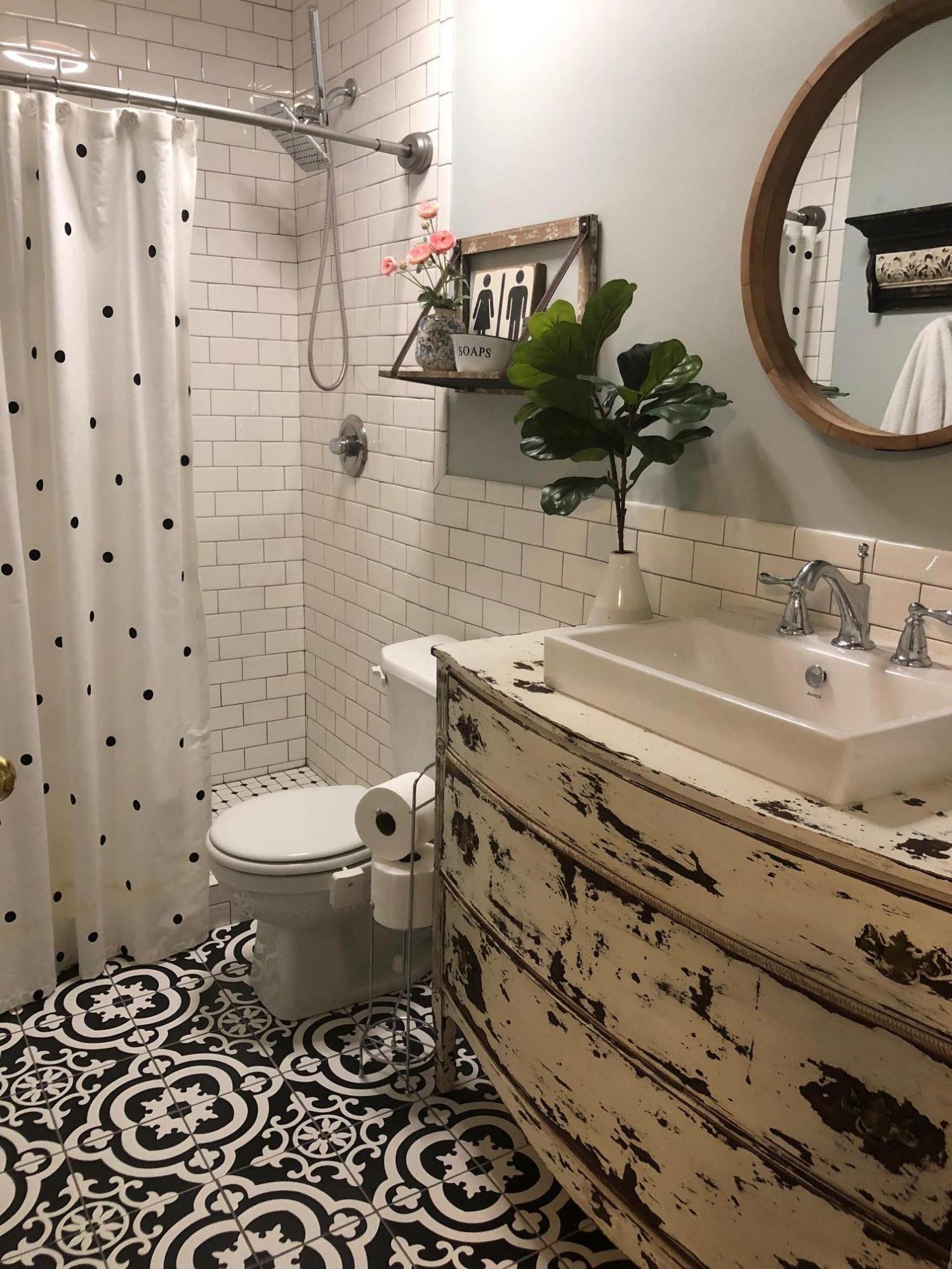 TWIN LAKES ESTATES - Residential