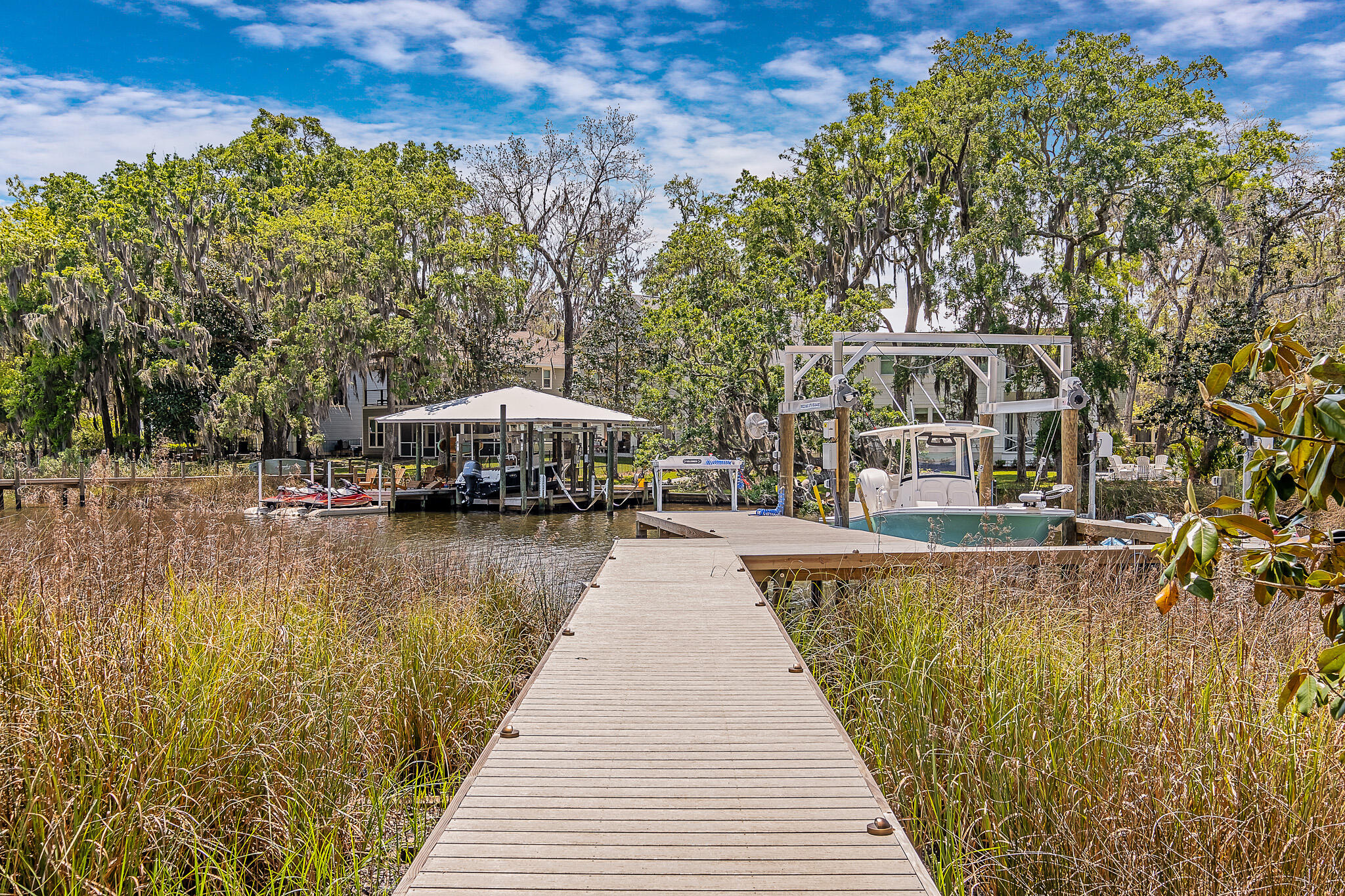 MOORES LANDING - Residential