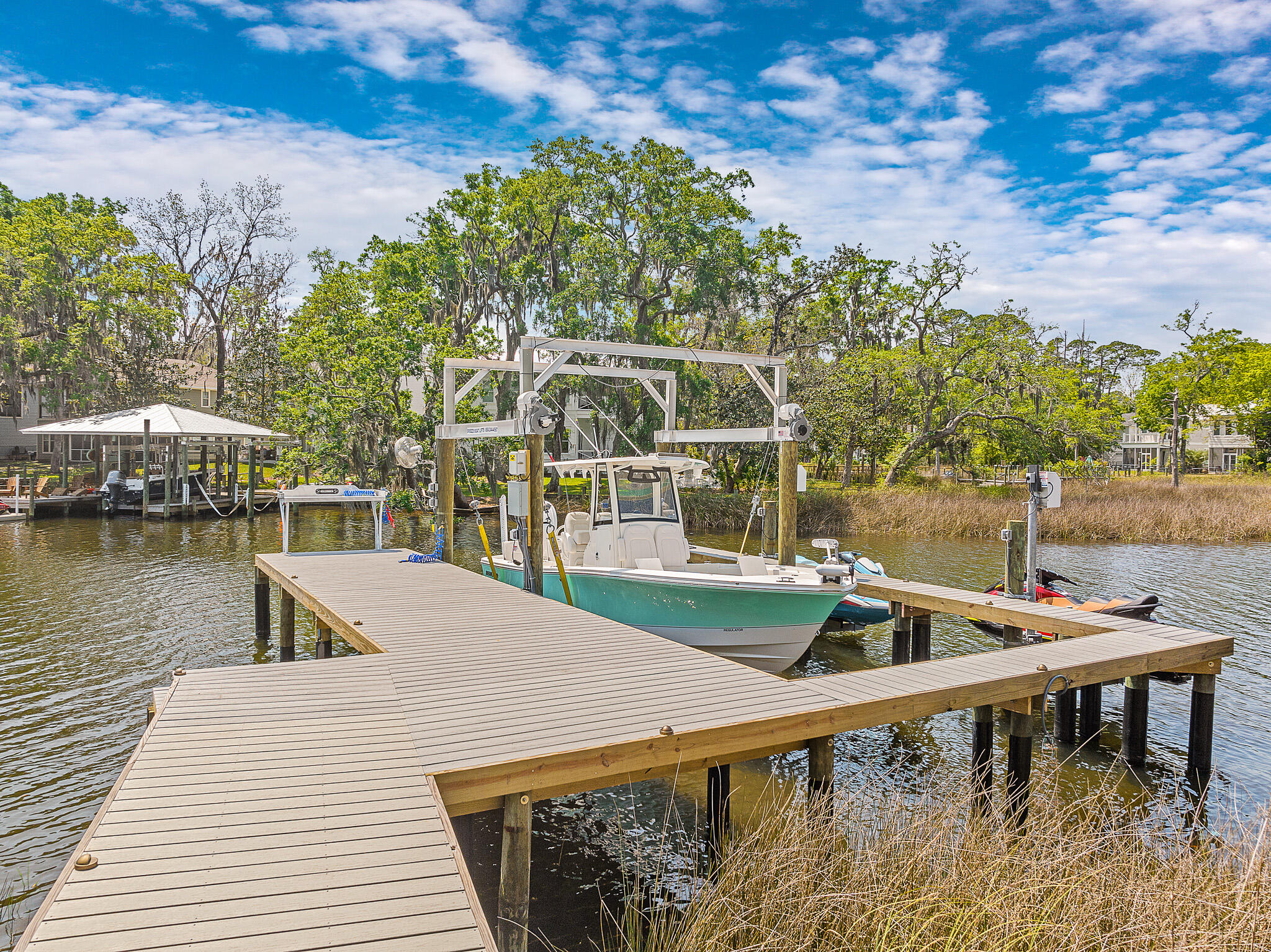 MOORES LANDING - Residential