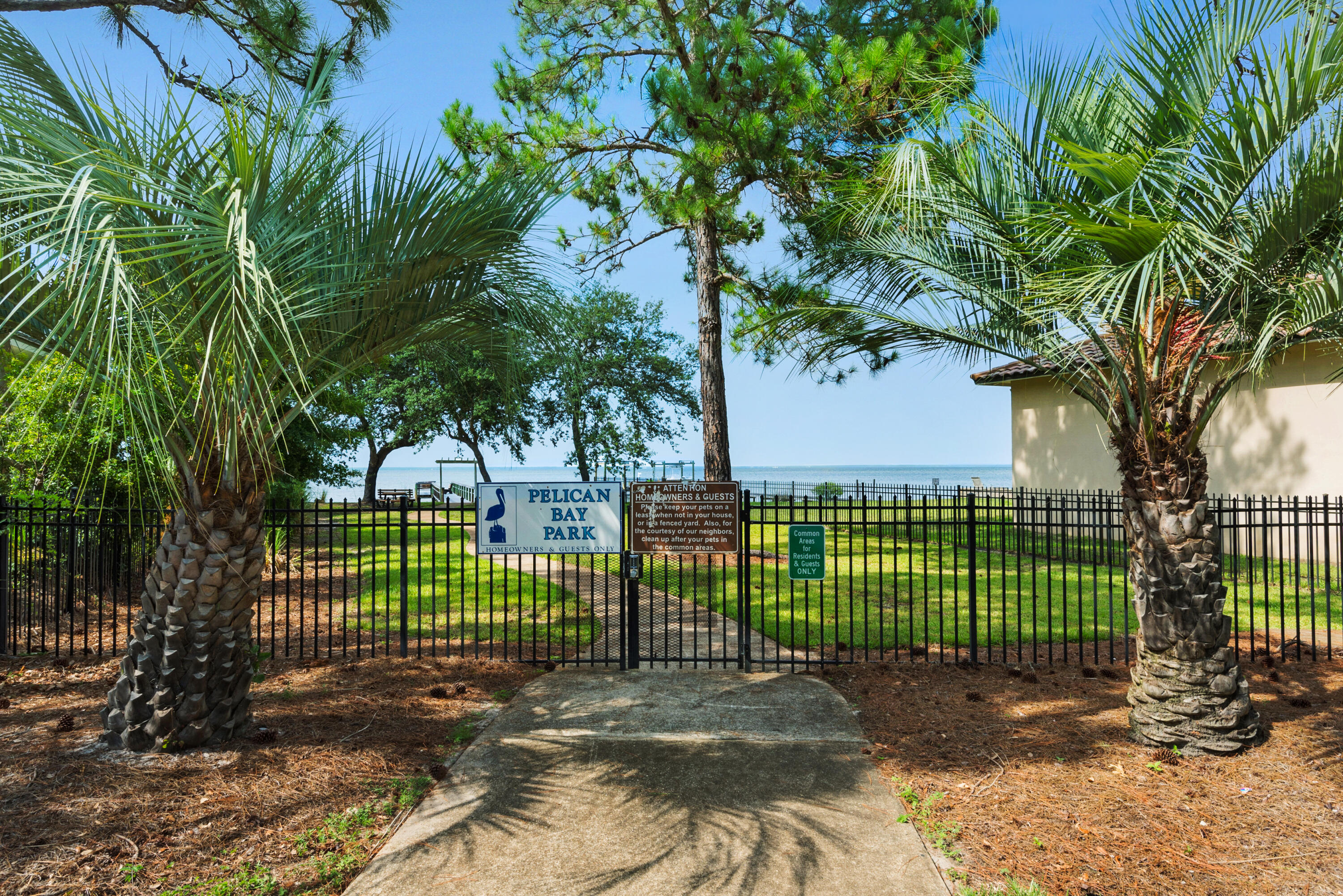 PELICAN BAY S/D - Residential