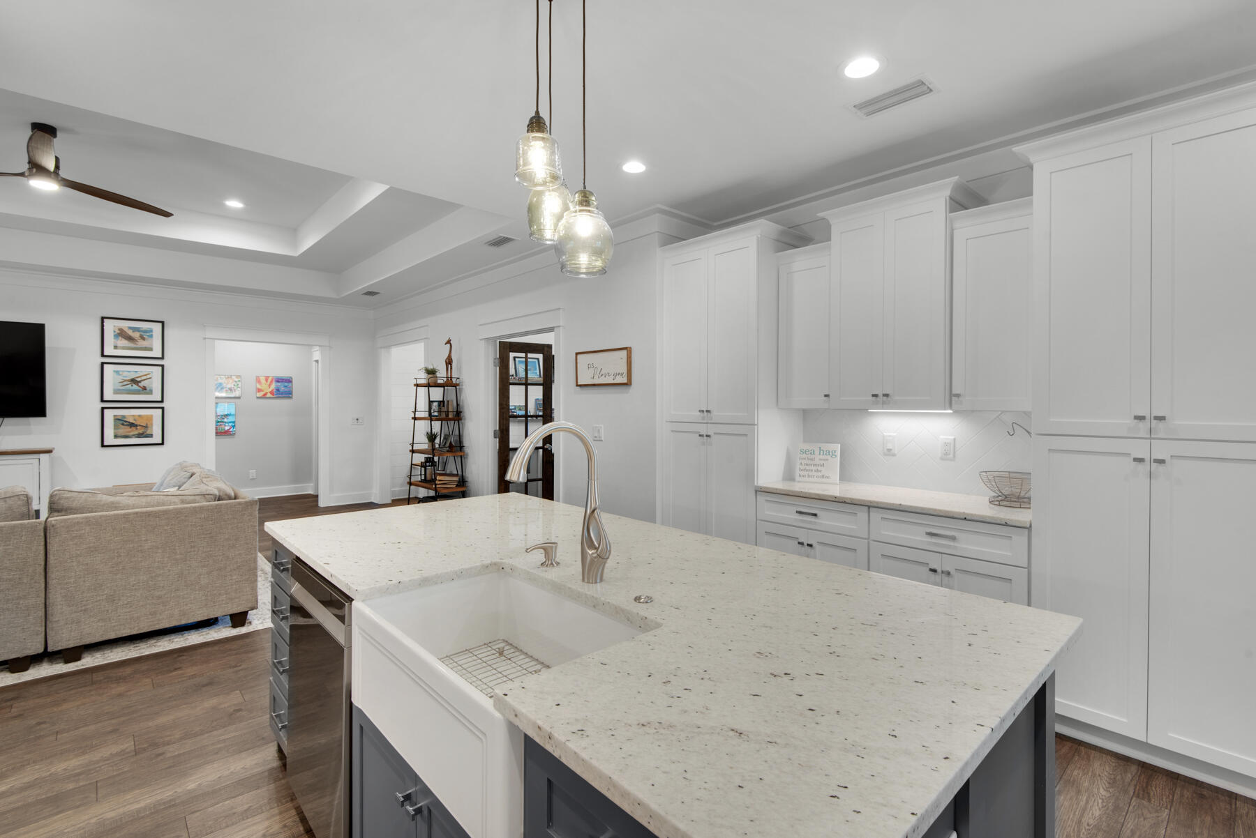 PELICAN BAY S/D - Residential