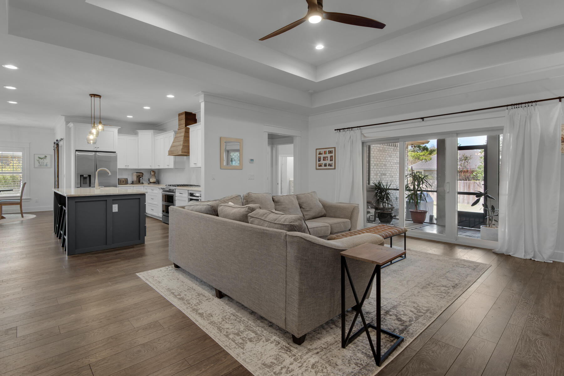 PELICAN BAY S/D - Residential