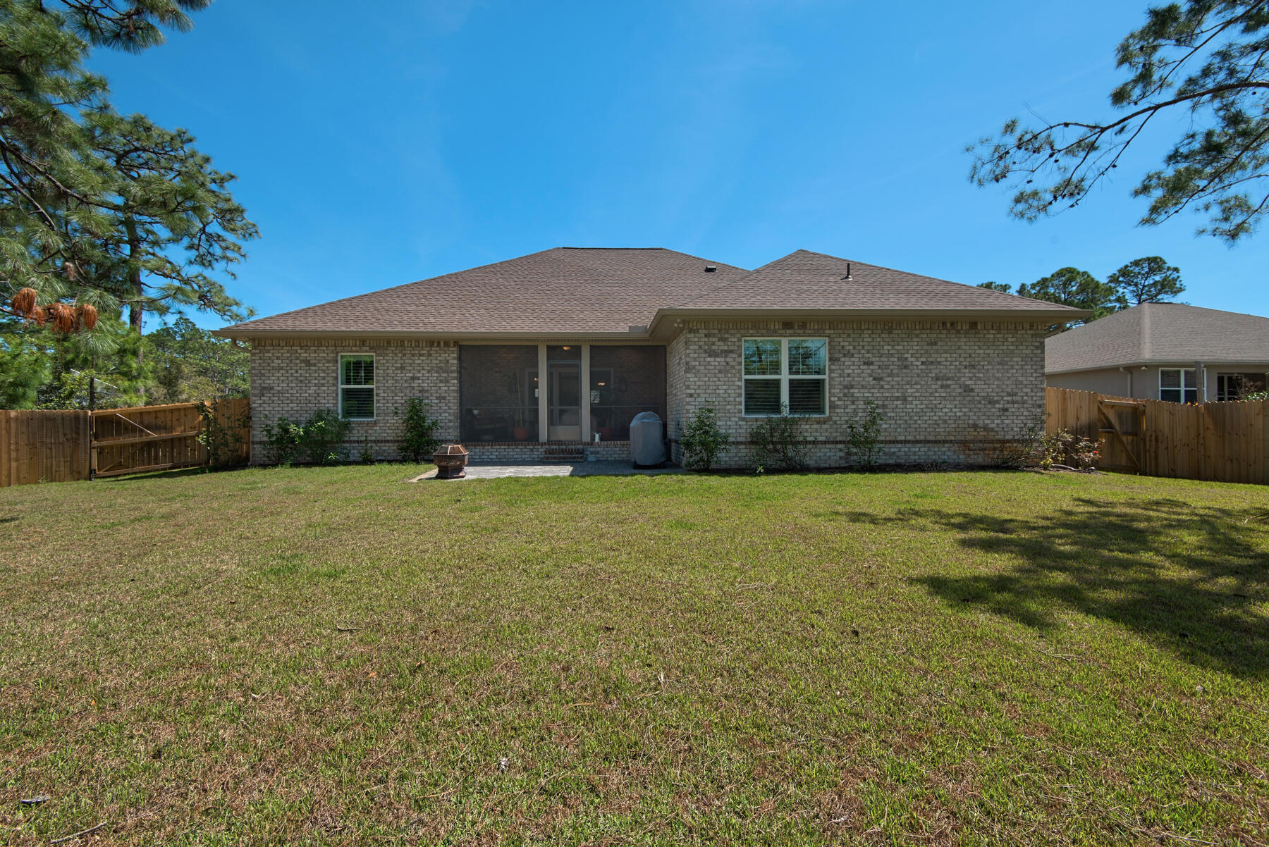 PELICAN BAY S/D - Residential