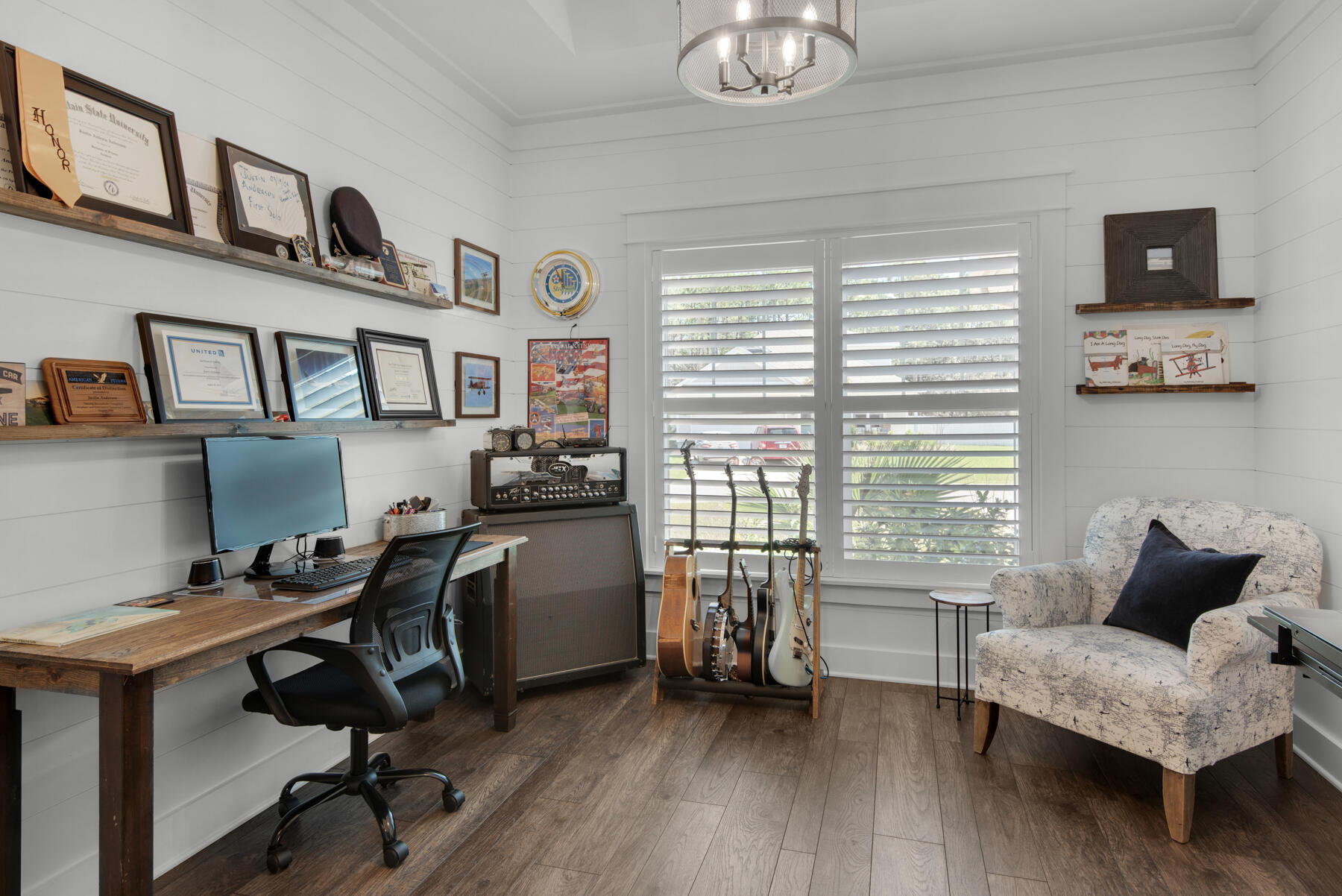 PELICAN BAY S/D - Residential