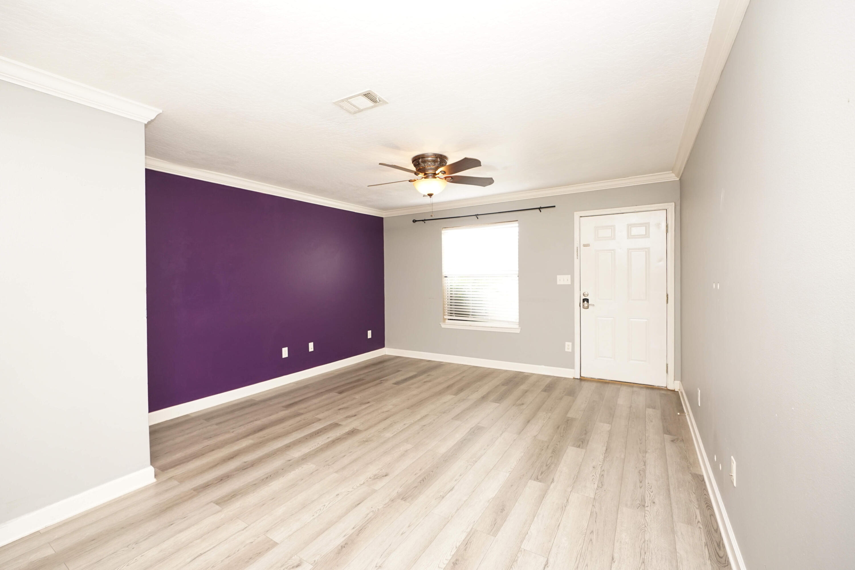 SHAY LIN T/H - Residential