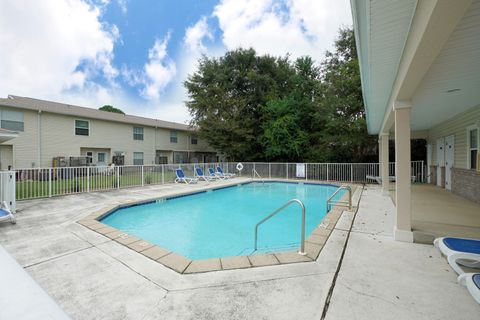 A home in Niceville