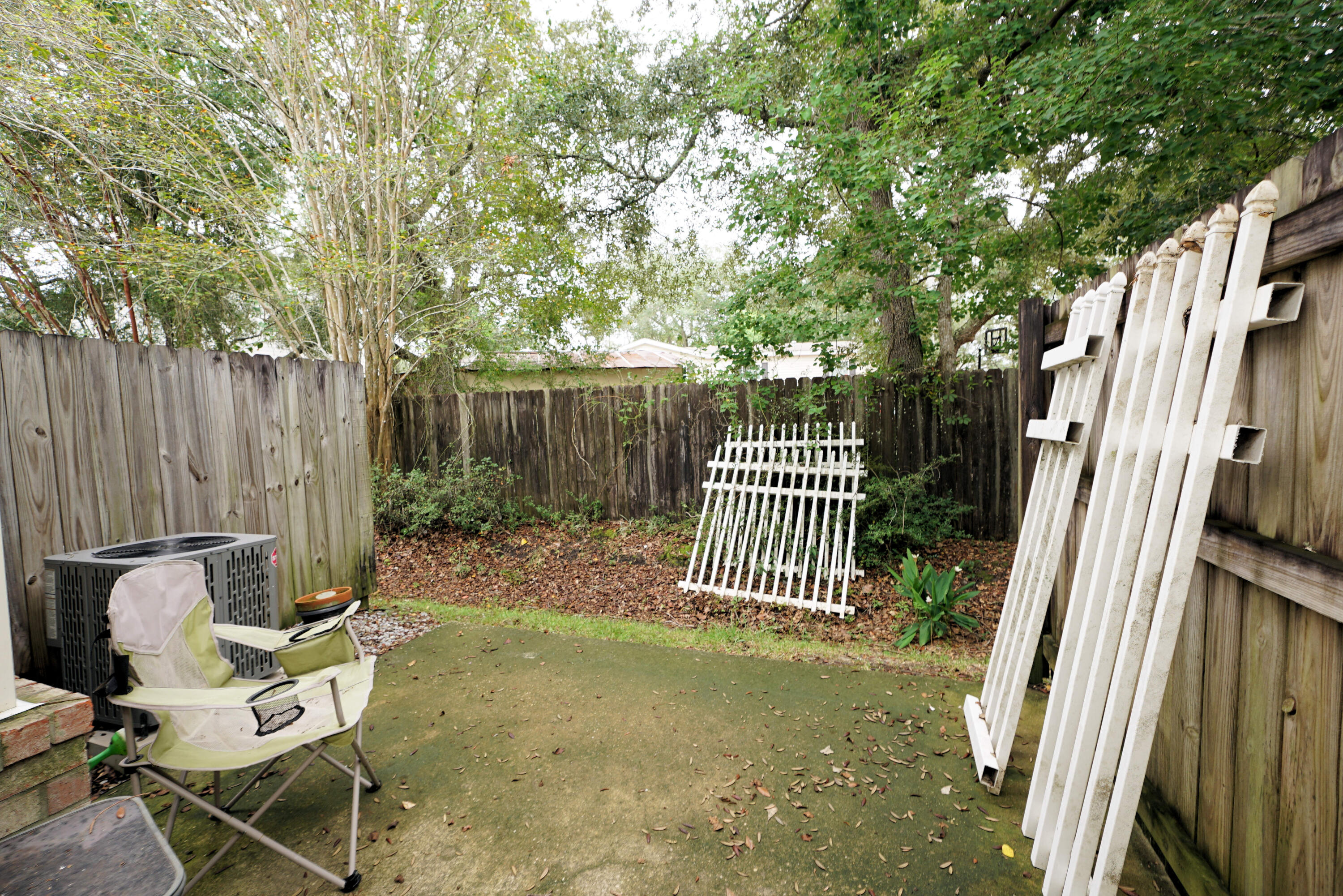 SHAY LIN T/H - Residential