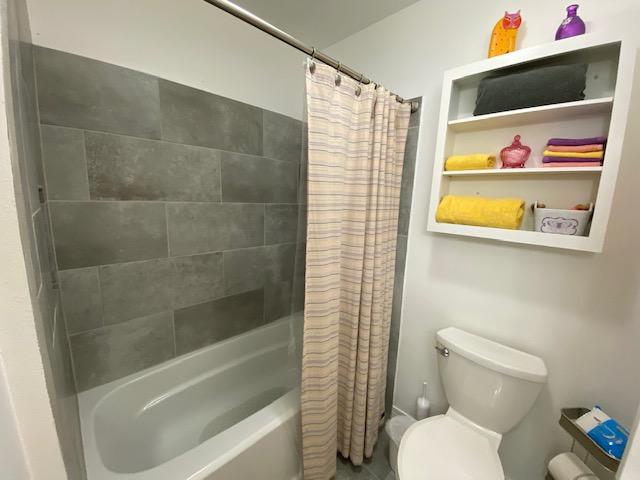 COUNTRY BREEZE ESTATES - Residential