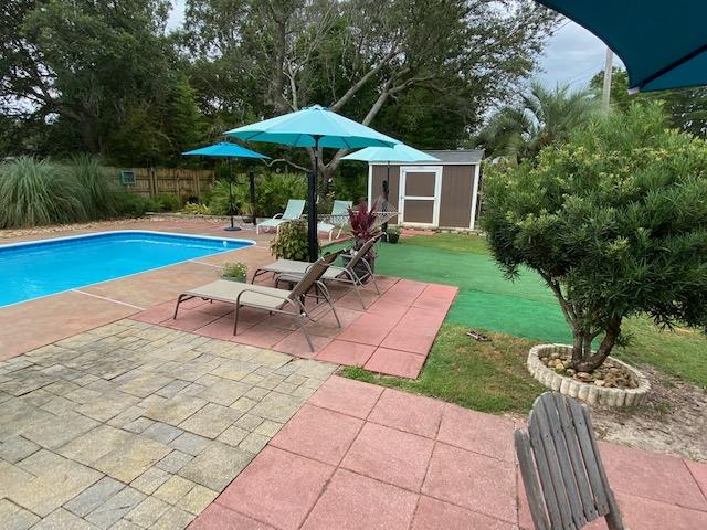 COUNTRY BREEZE ESTATES - Residential