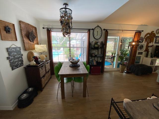 COUNTRY BREEZE ESTATES - Residential