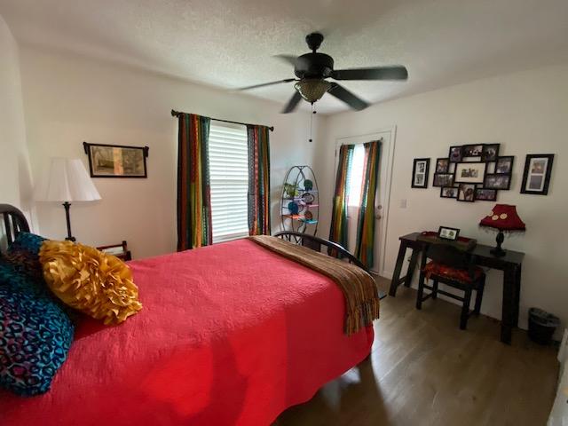 COUNTRY BREEZE ESTATES - Residential