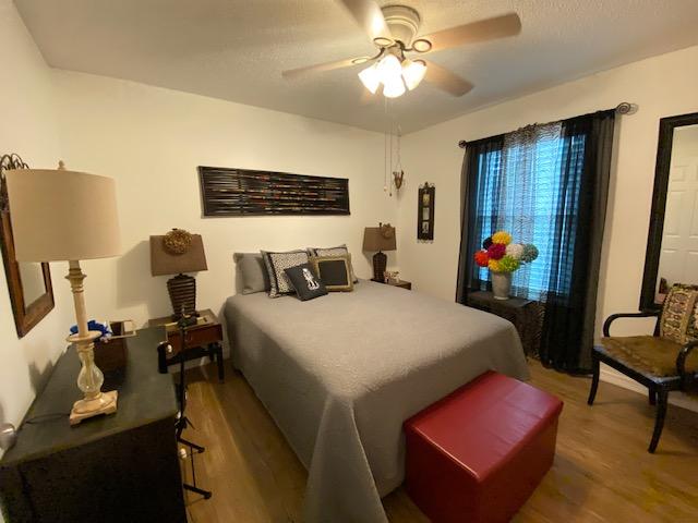 COUNTRY BREEZE ESTATES - Residential