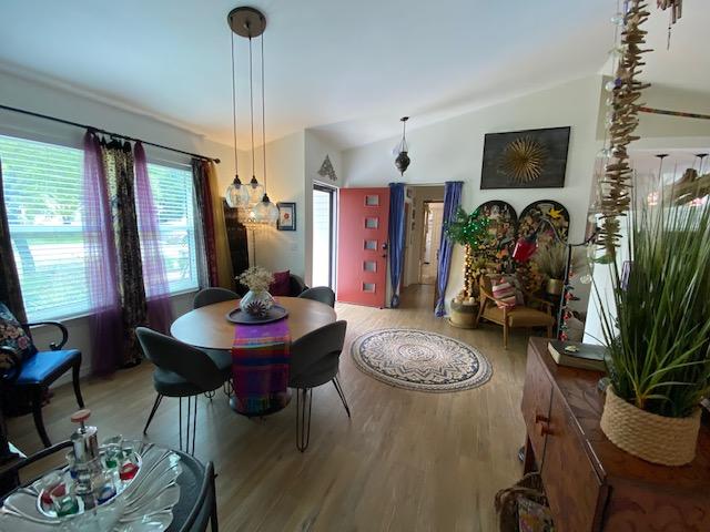 COUNTRY BREEZE ESTATES - Residential