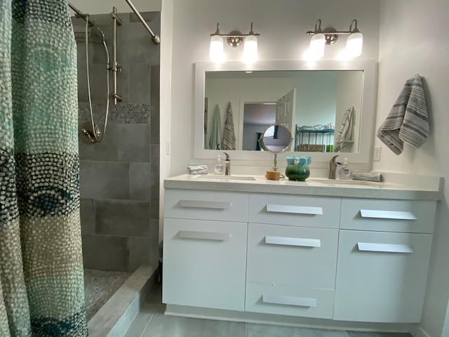 COUNTRY BREEZE ESTATES - Residential