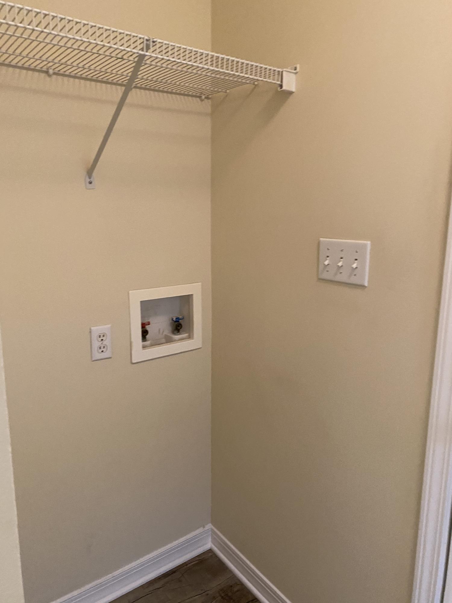 CREEKSIDE - Residential Lease