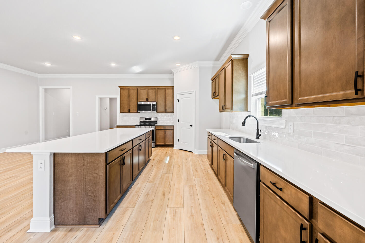 YOUNG OAKS - Residential